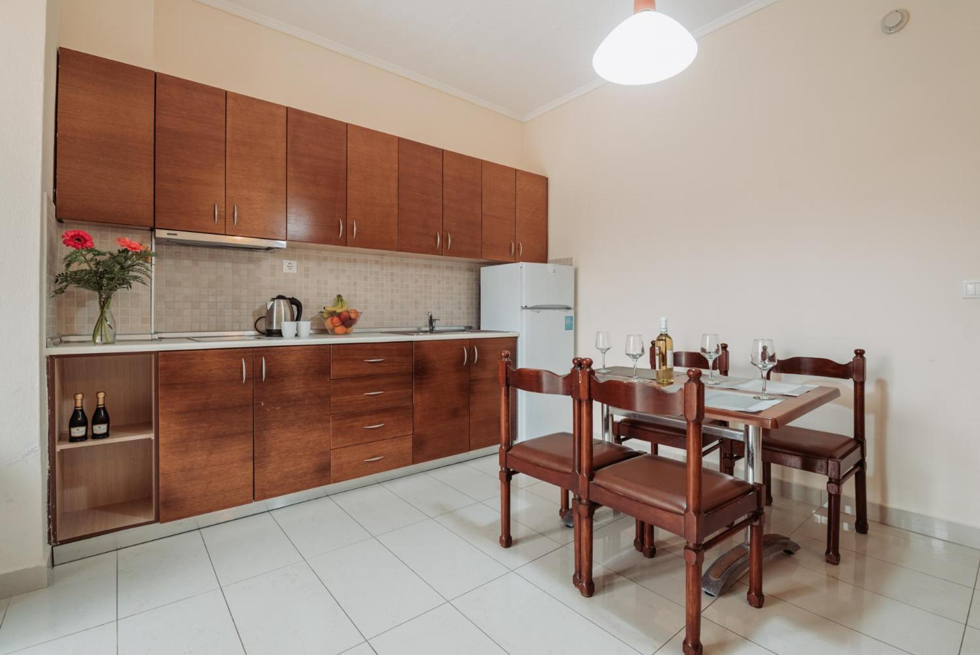 Paleos Hotel Apartments - Photo 21