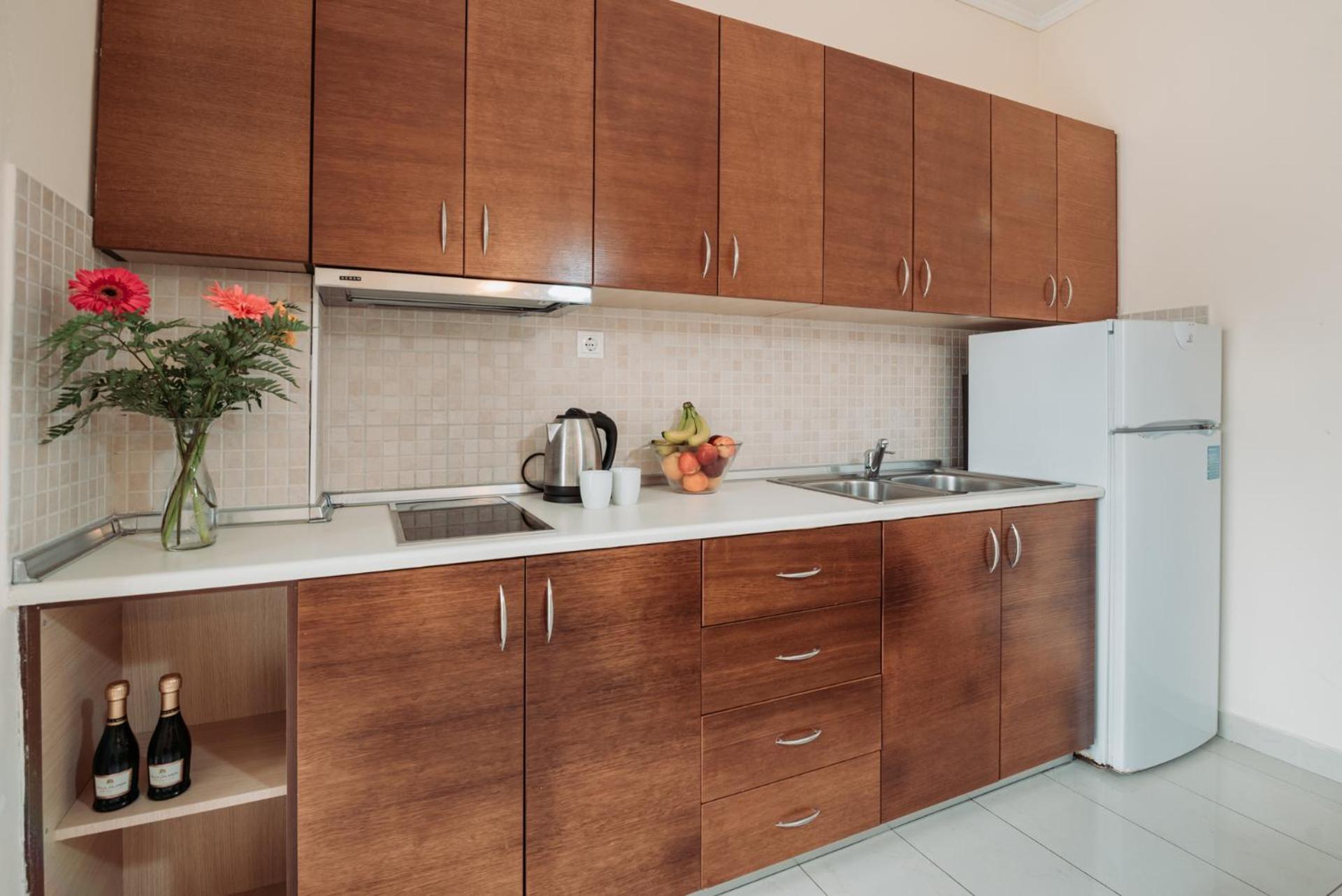 Paleos Hotel Apartments - Photo 20