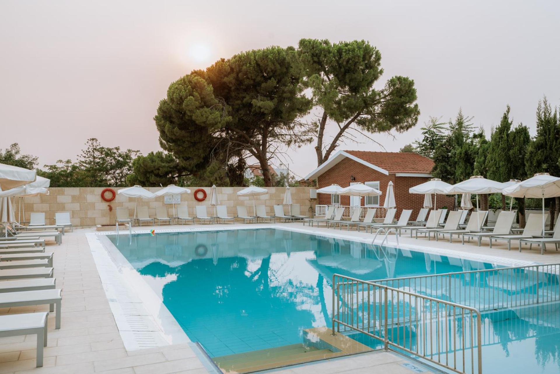 Paleos Hotel Apartments - Photo 24