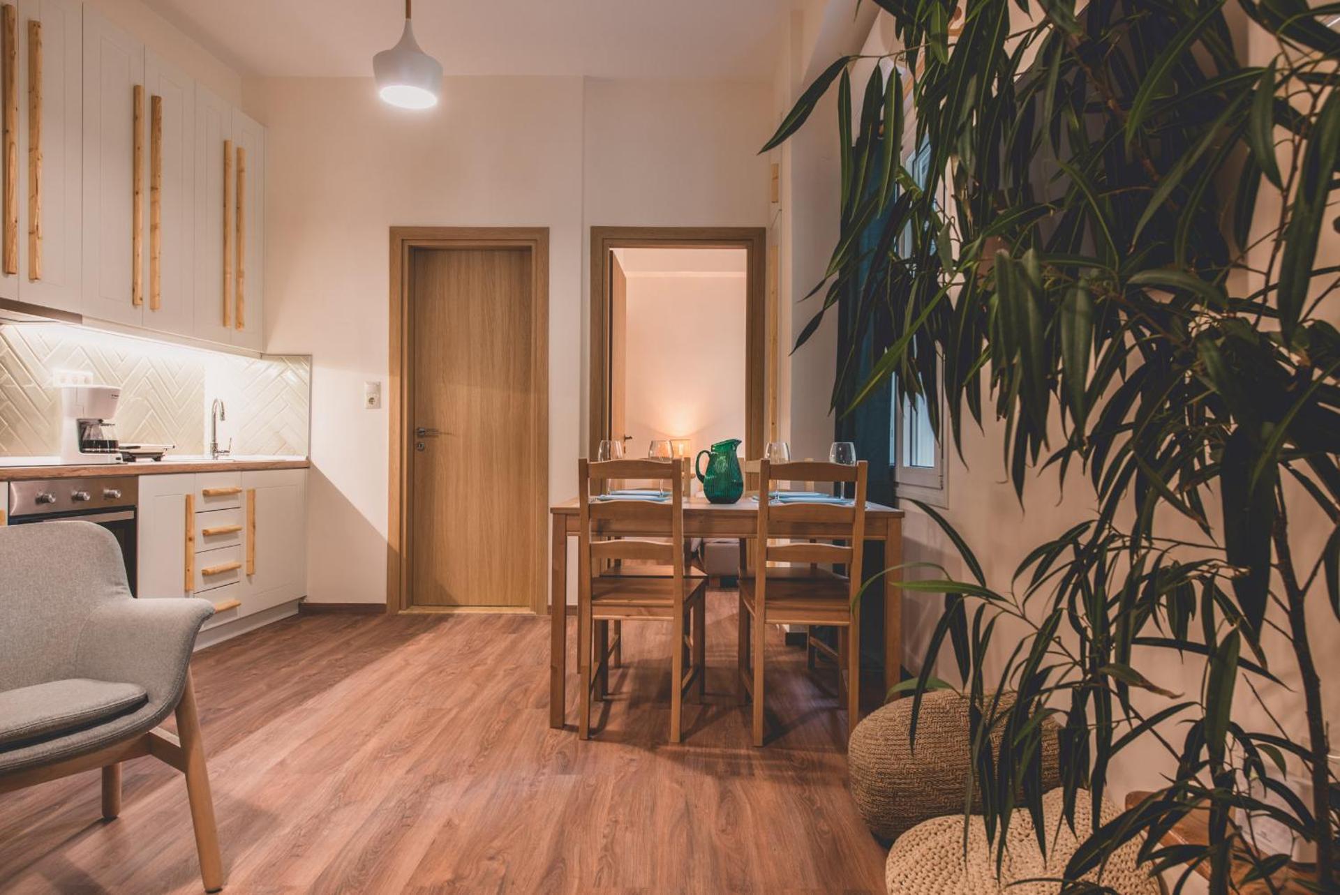 Luxury Apartment with Acropolis view Terrace and Jacuzzi in the Heart of Athens - Living Stone Azurite - Photo 47