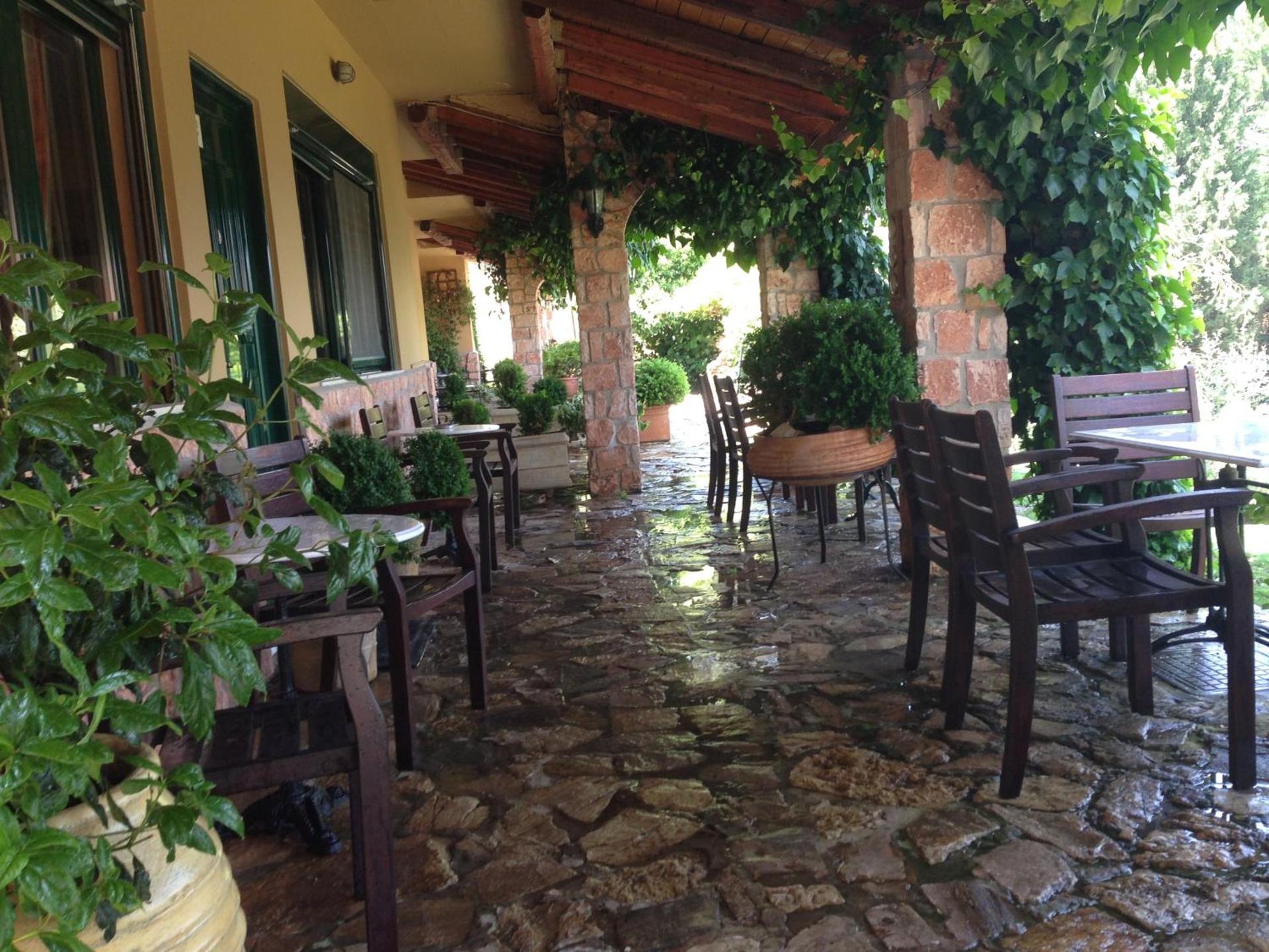 Aphrodite's Inn Kalavrita - Photo 96