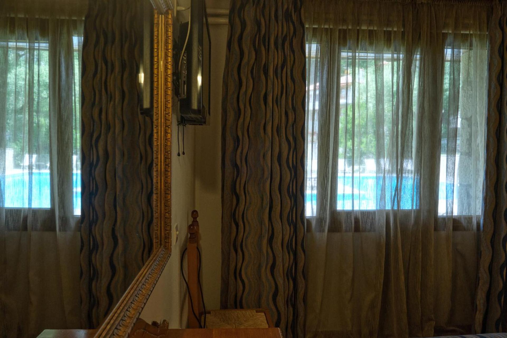 Hotel Victoria - Photo 23