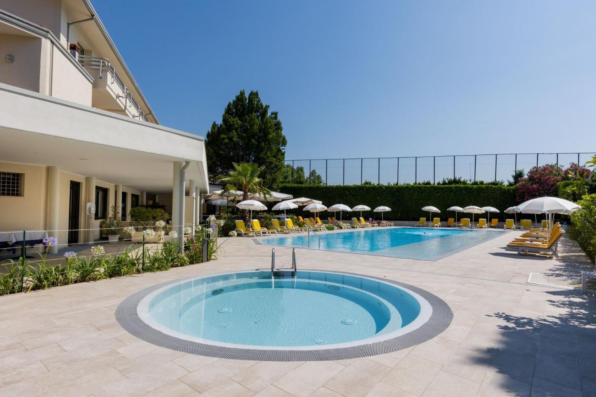 Hotel Du Parc - Photo 65