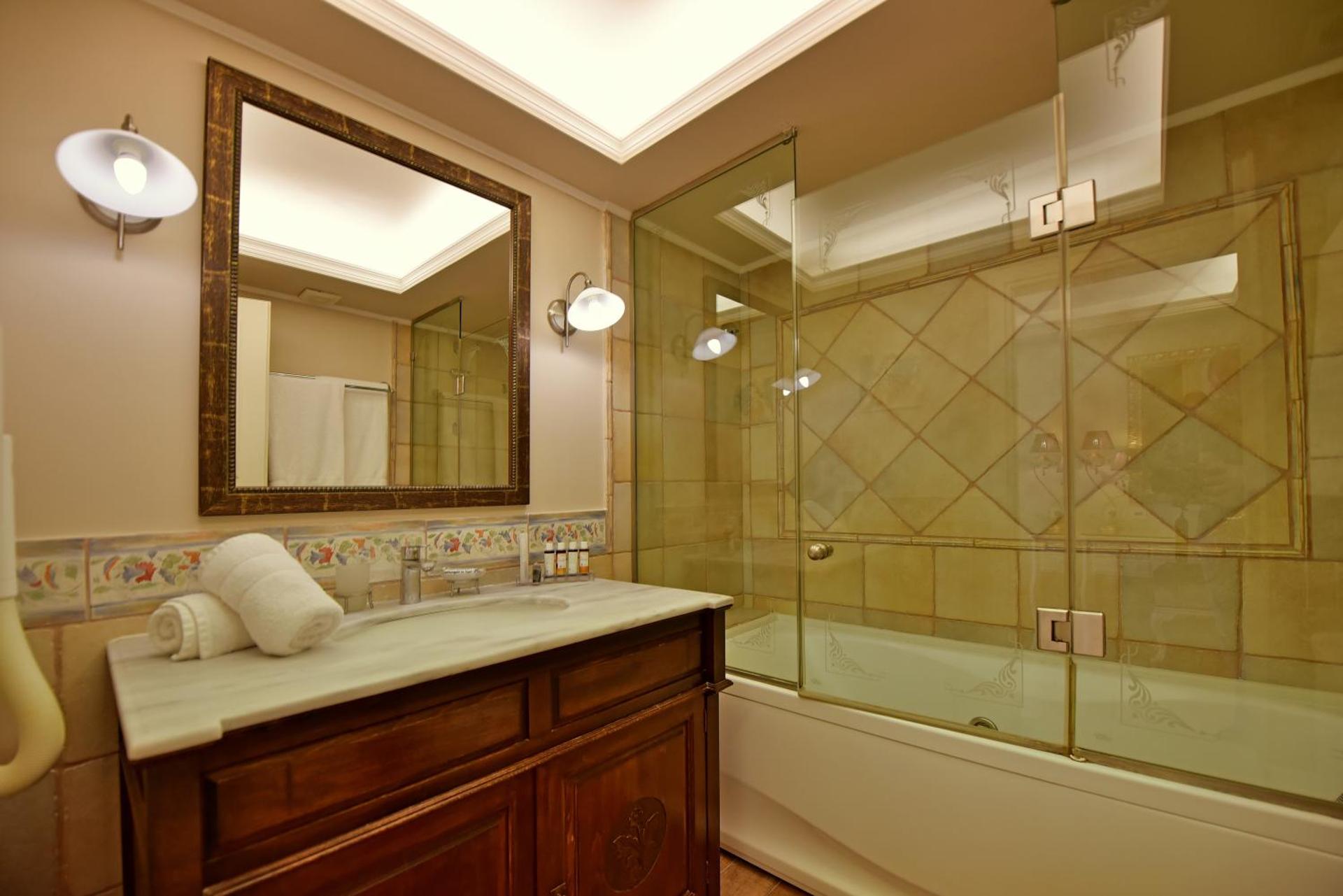 Angelica Traditional Boutique Hotel - Photo 19