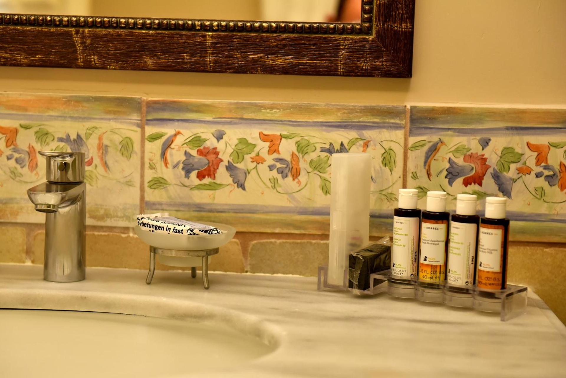 Angelica Traditional Boutique Hotel - Photo 17