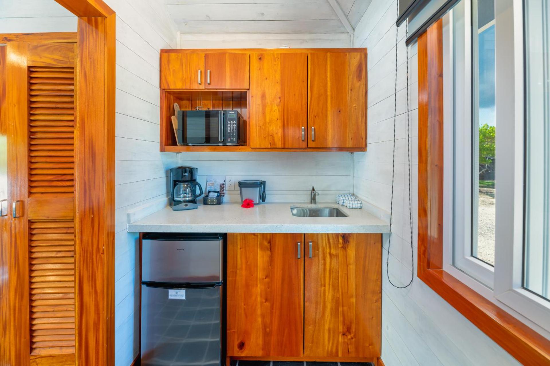 Barefoot Cay Resort - Photo 44