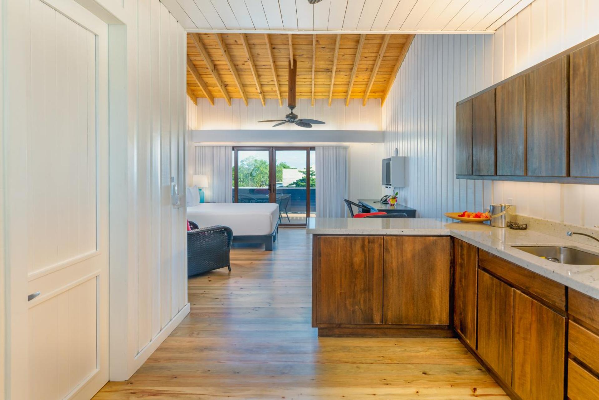 Barefoot Cay Resort - Photo 26