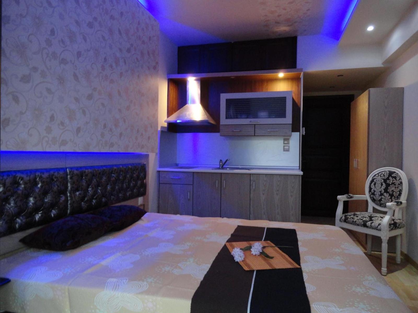Captain's Beach Apartments - Photo 6