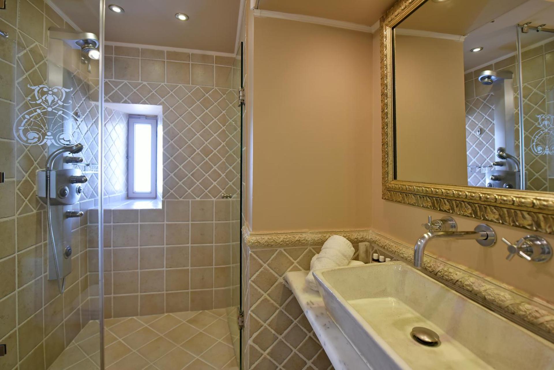 Angelica Traditional Boutique Hotel - Photo 45