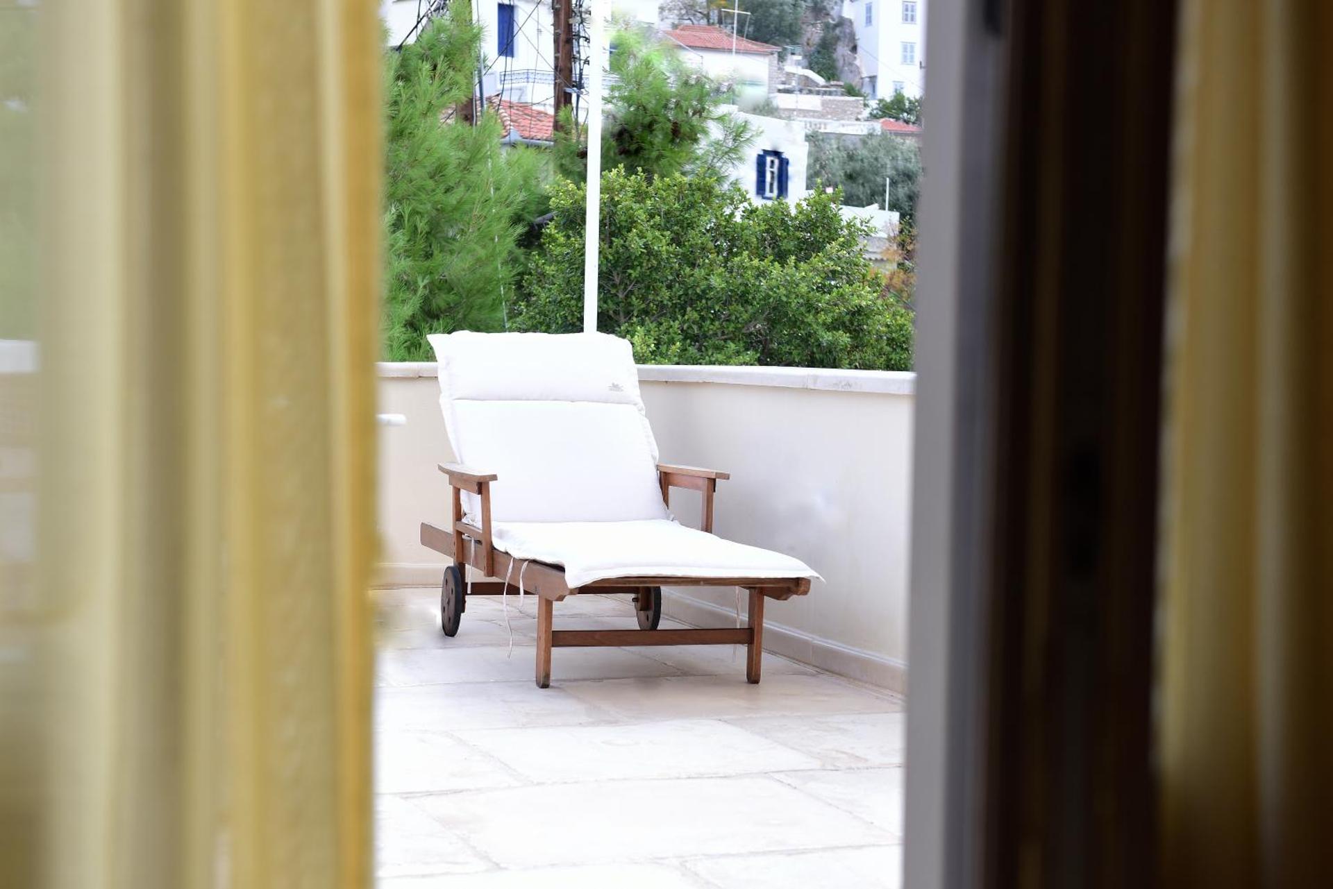 Angelica Traditional Boutique Hotel - Photo 4