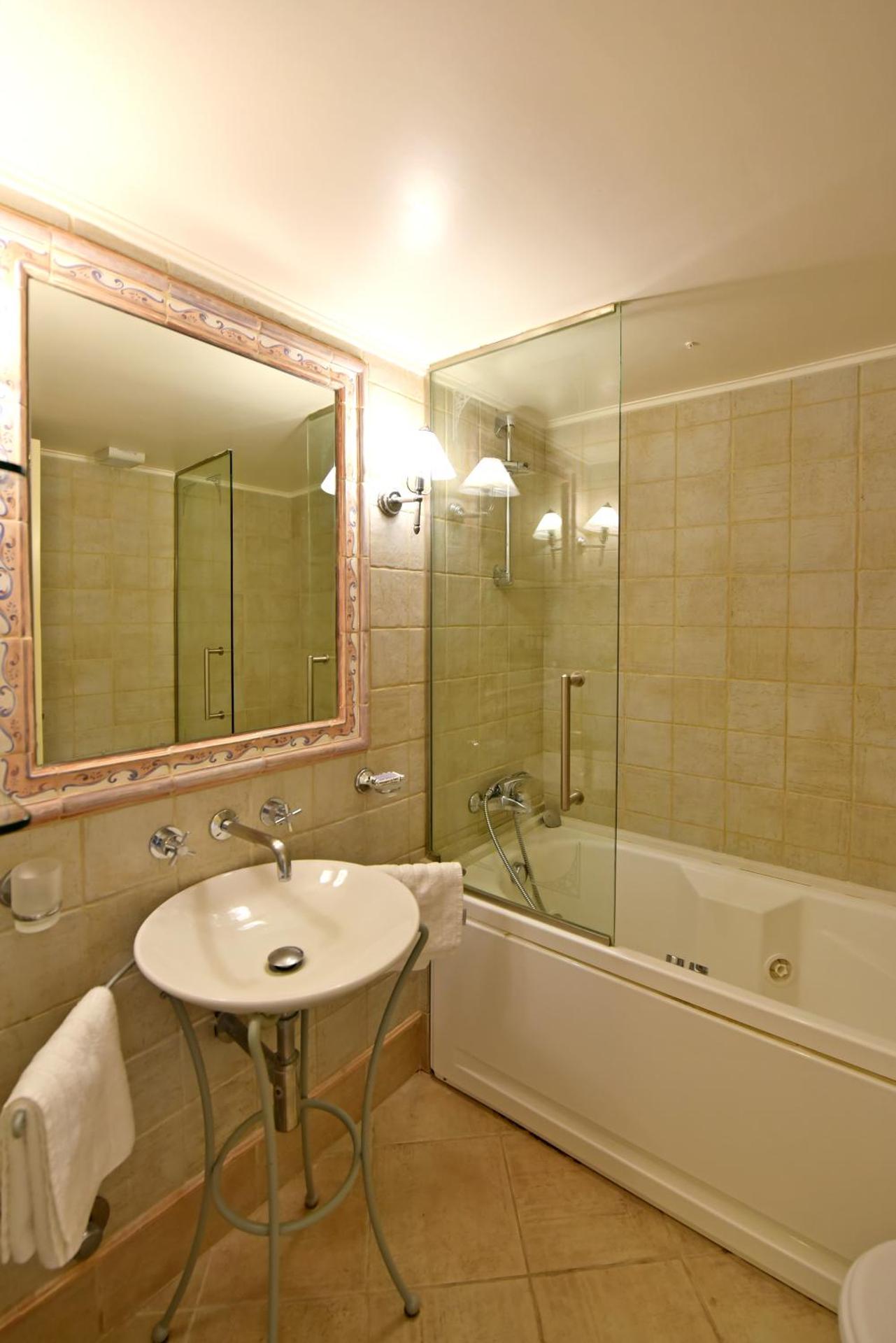 Angelica Traditional Boutique Hotel - Photo 27