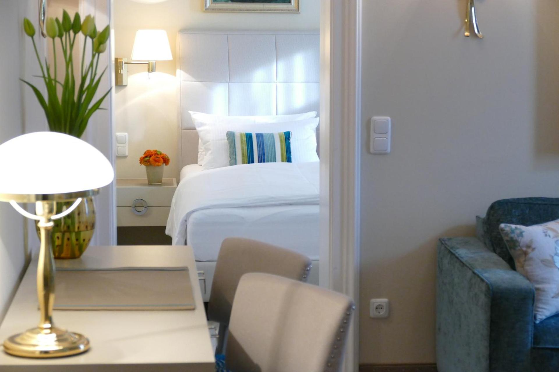 Hotel an der Oper - Photo 67