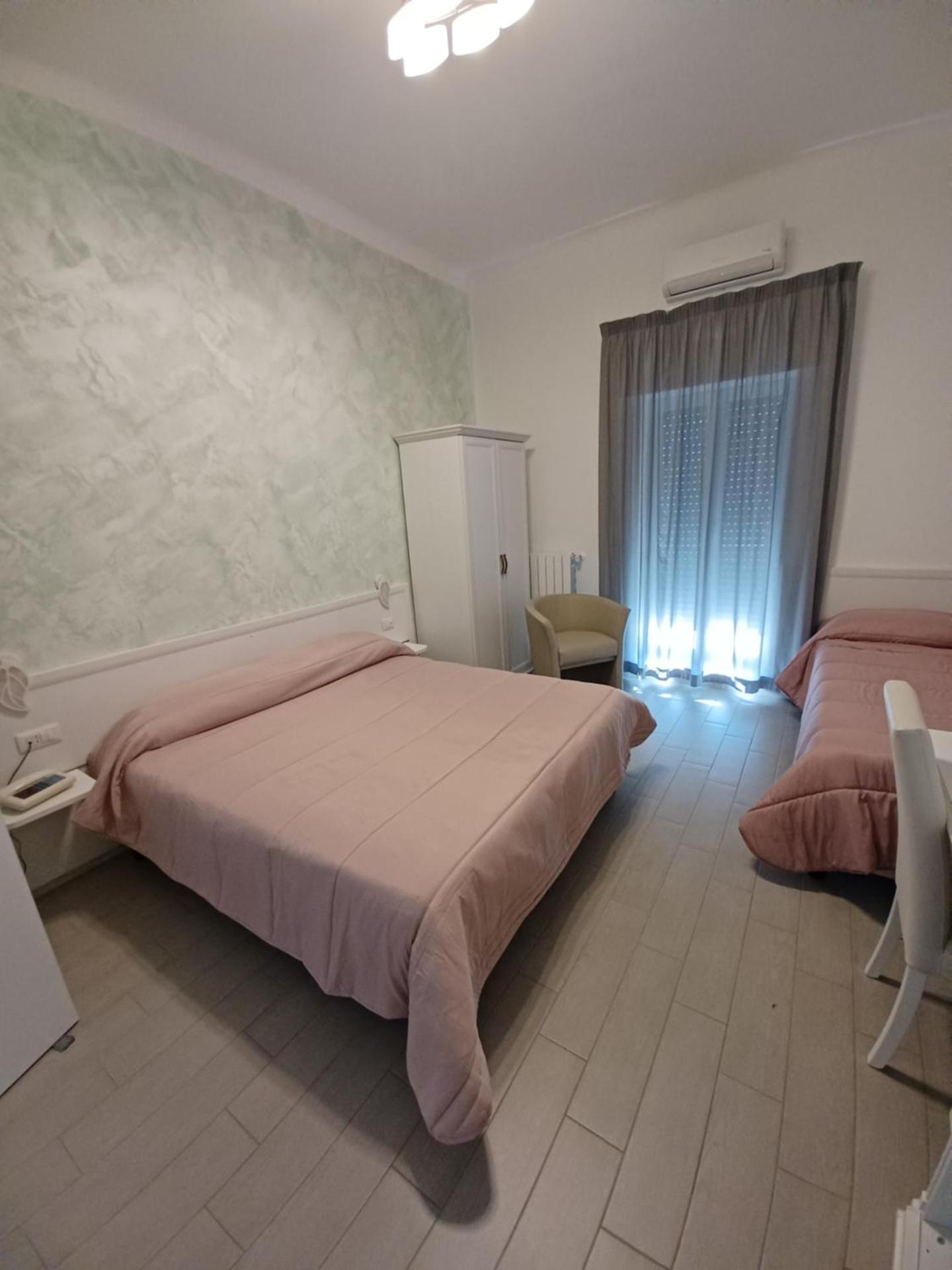 Hotel Costa - Photo 37