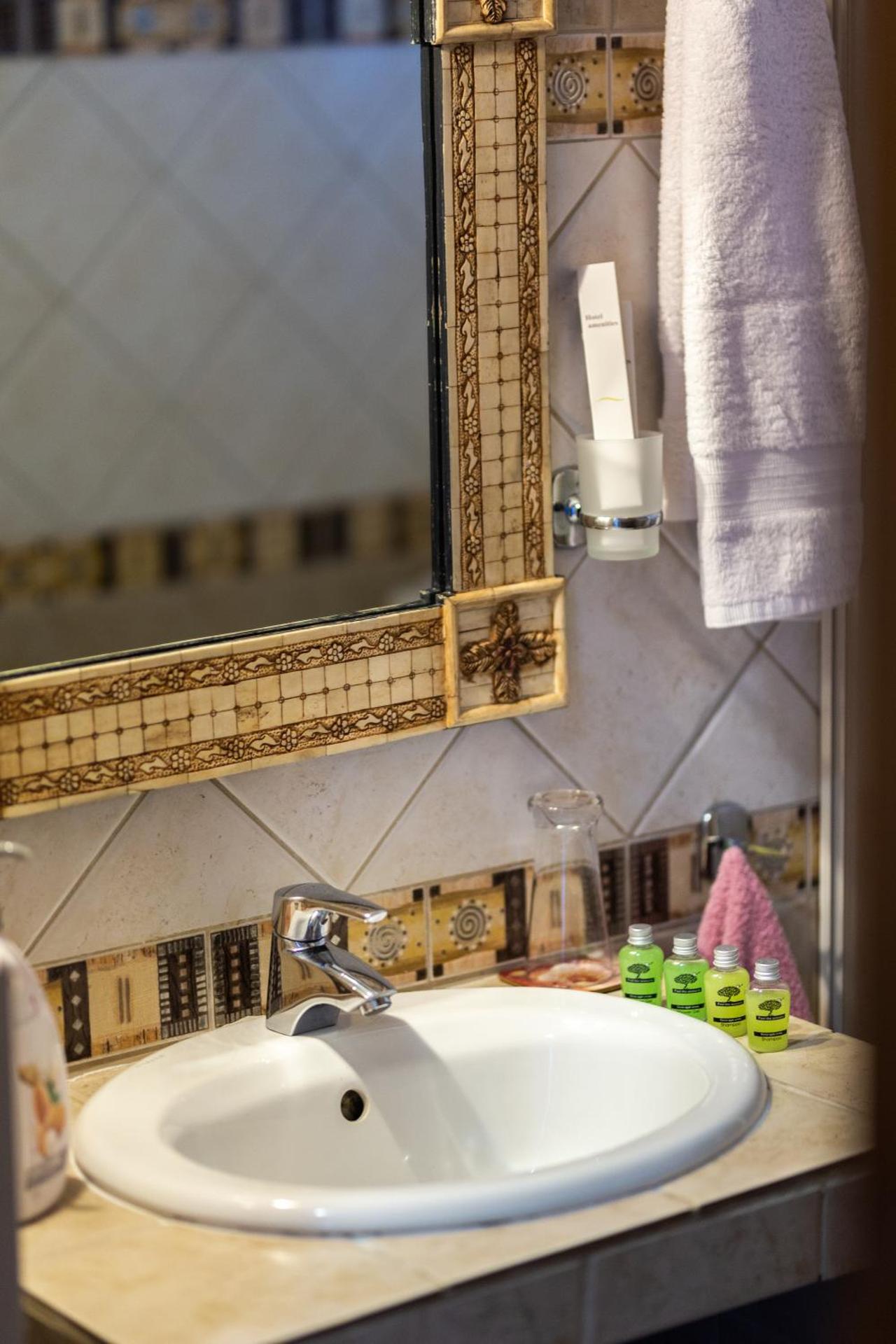 La Moara Boutique Hotel - Photo 60