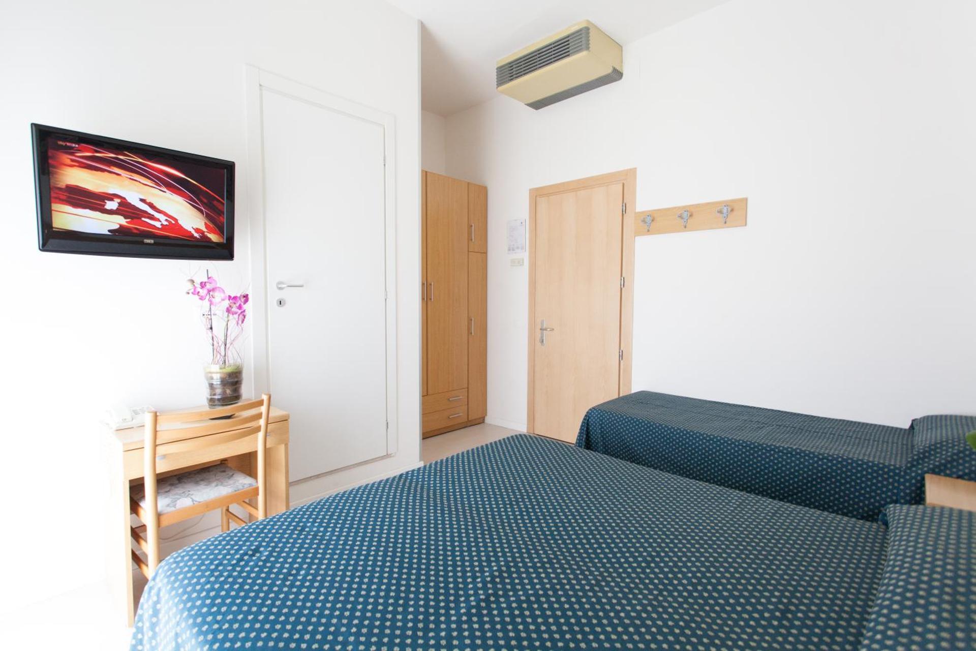 Hotel Marina - Photo 58