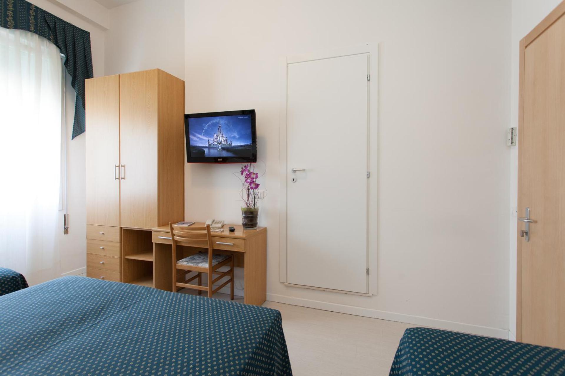 Hotel Marina - Photo 17