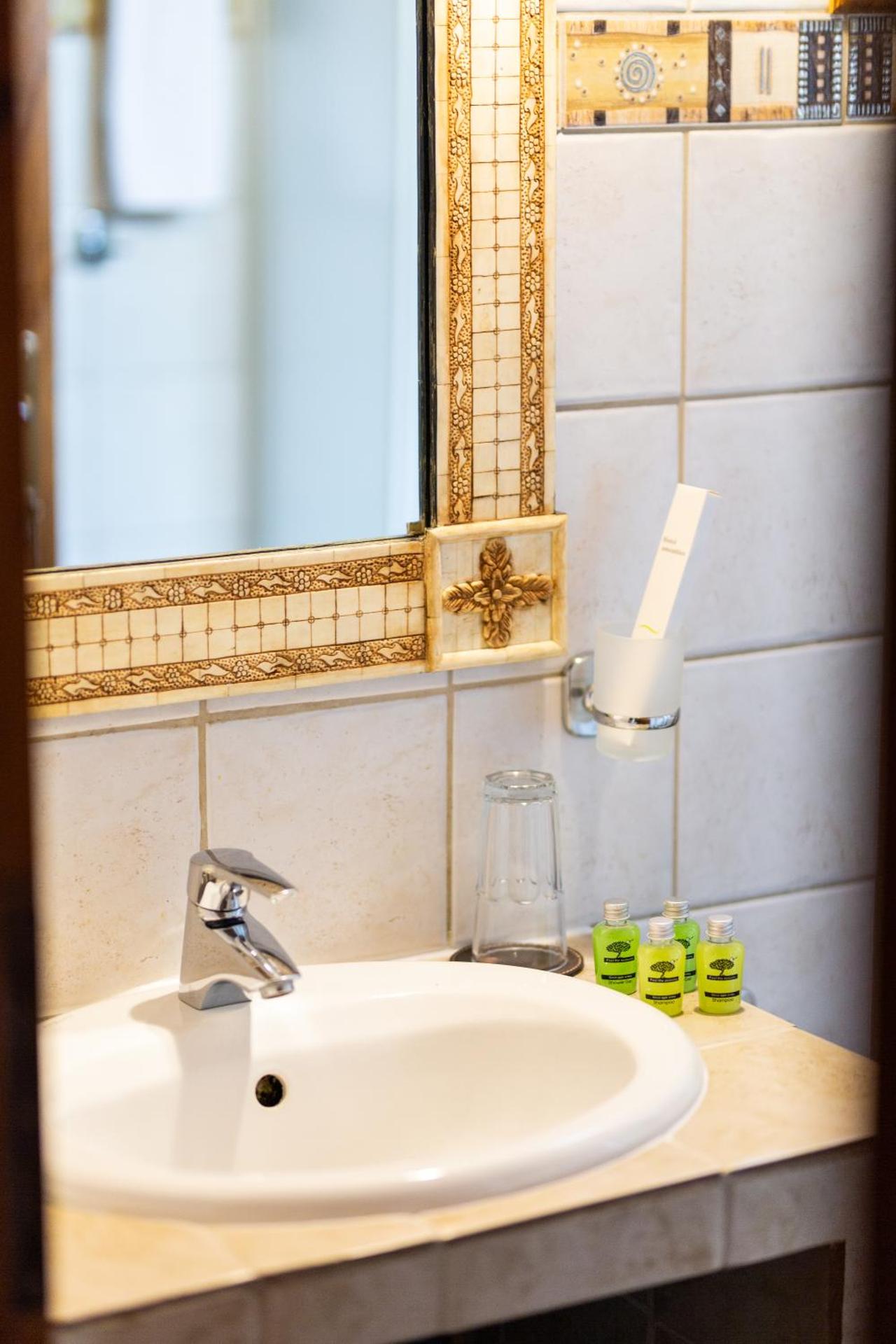 La Moara Boutique Hotel - Photo 129