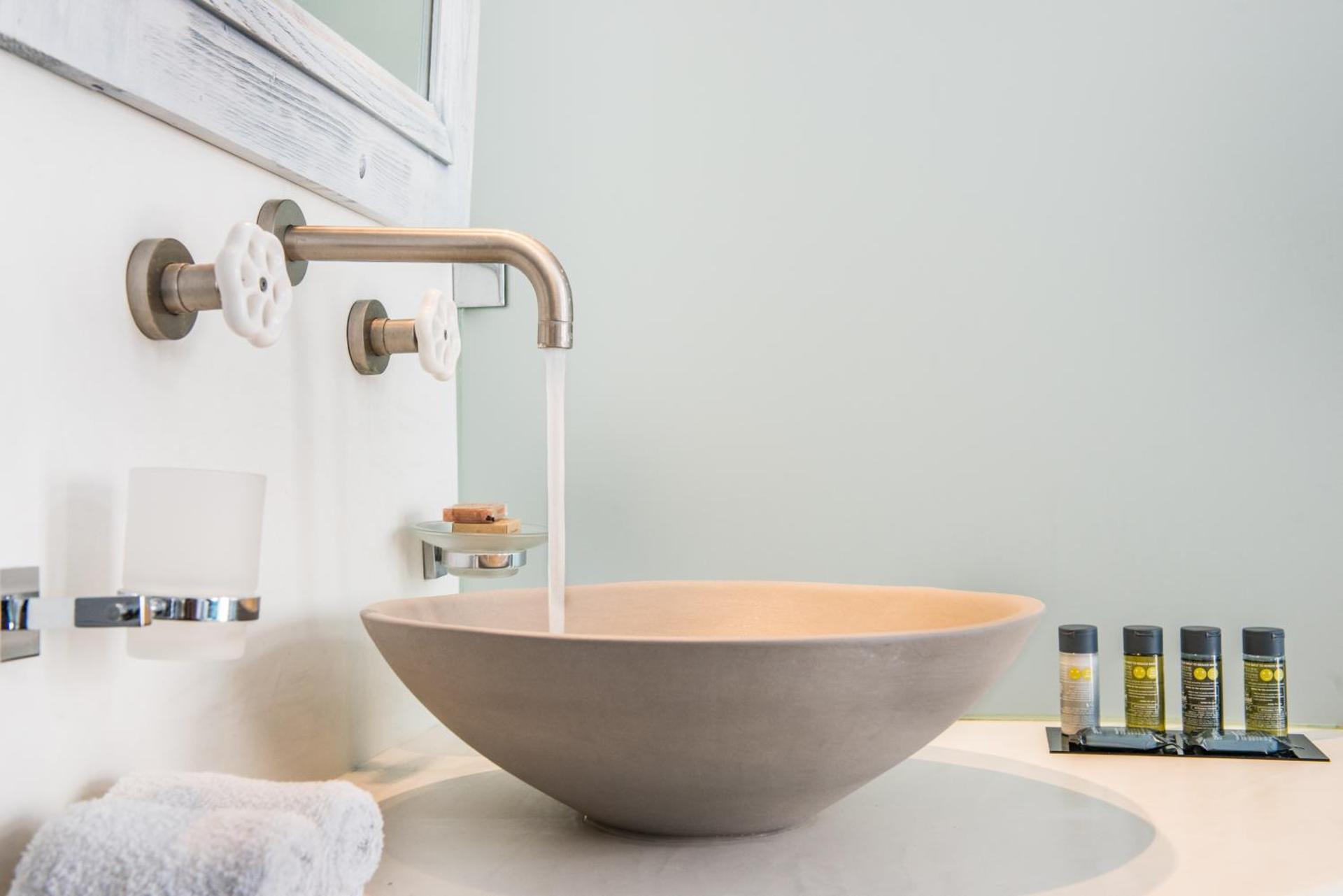 On The Rocks - Small Luxury Hotels of the World - Photo 100