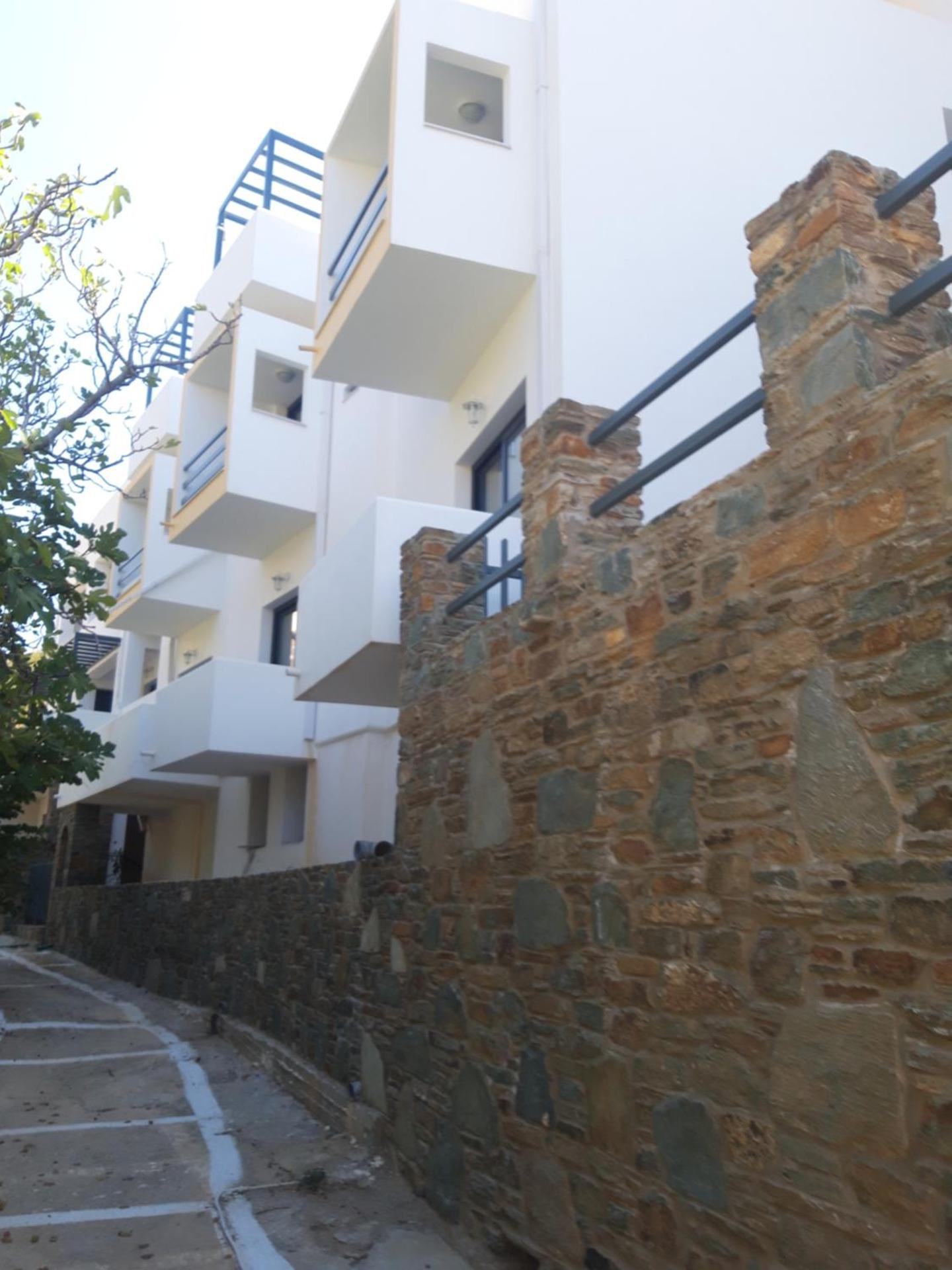 Amorani Studios - Photo 107