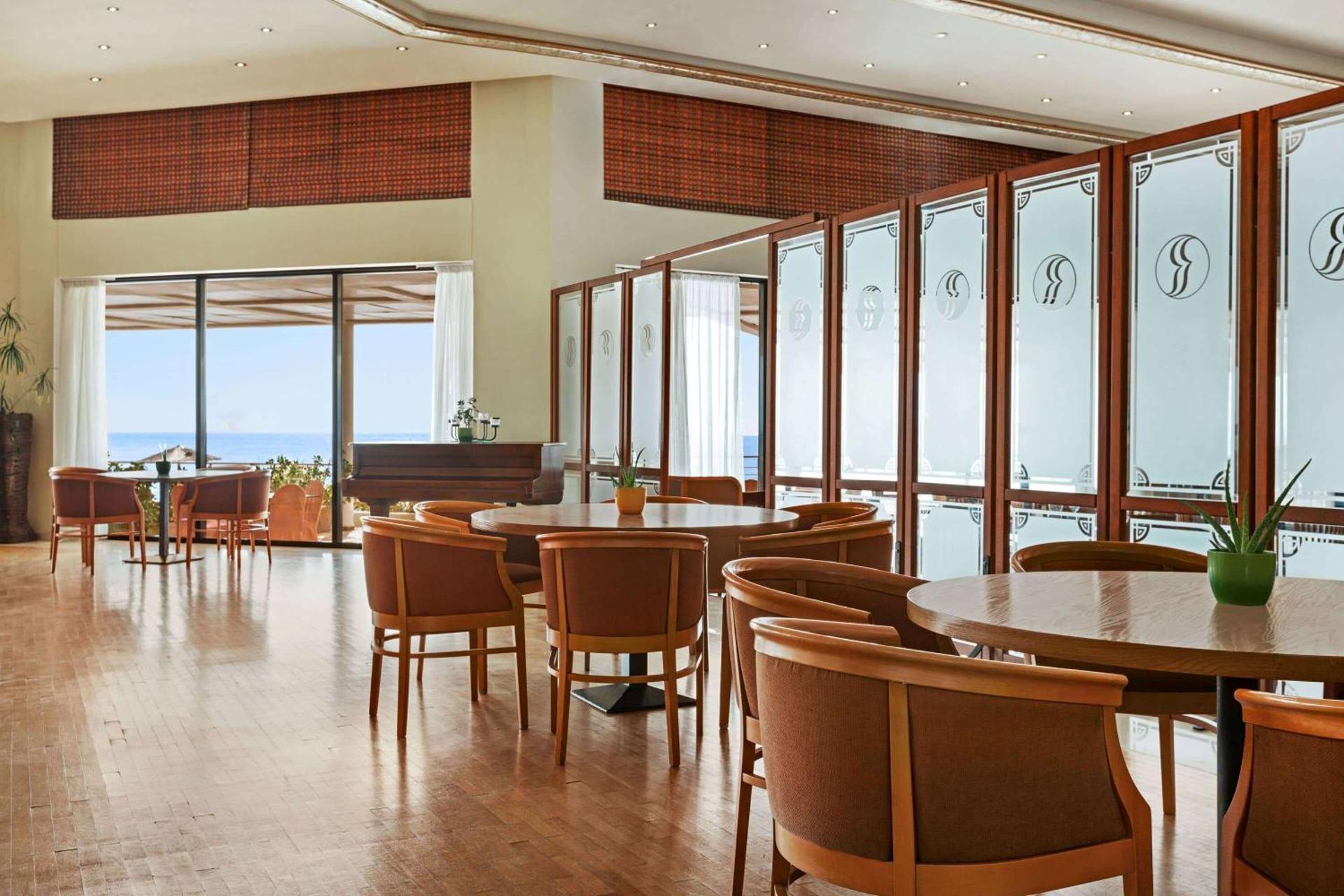 Ramada Plaza by Wyndham Thraki - Photo 96