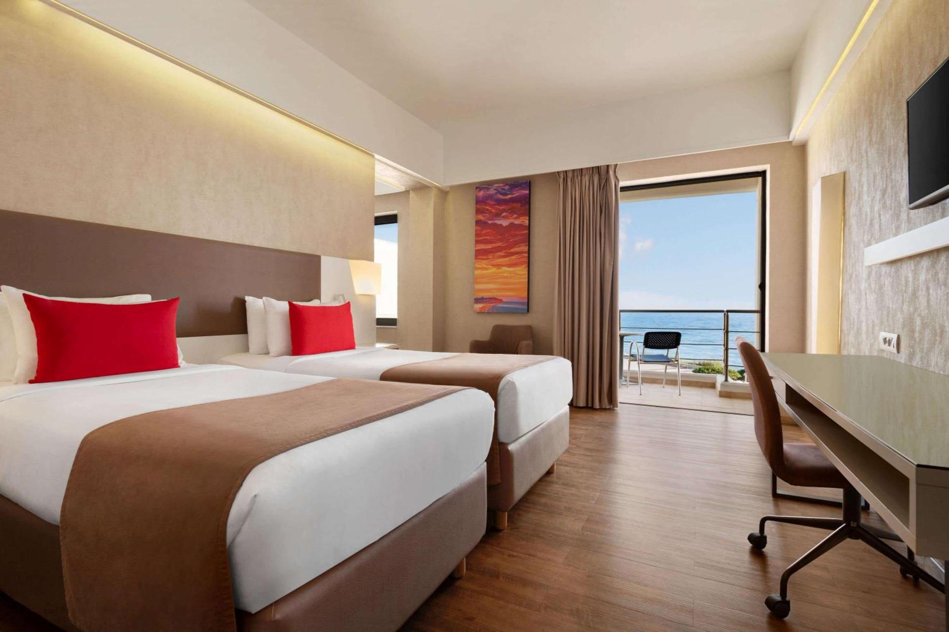 Ramada Plaza by Wyndham Thraki - Photo 105