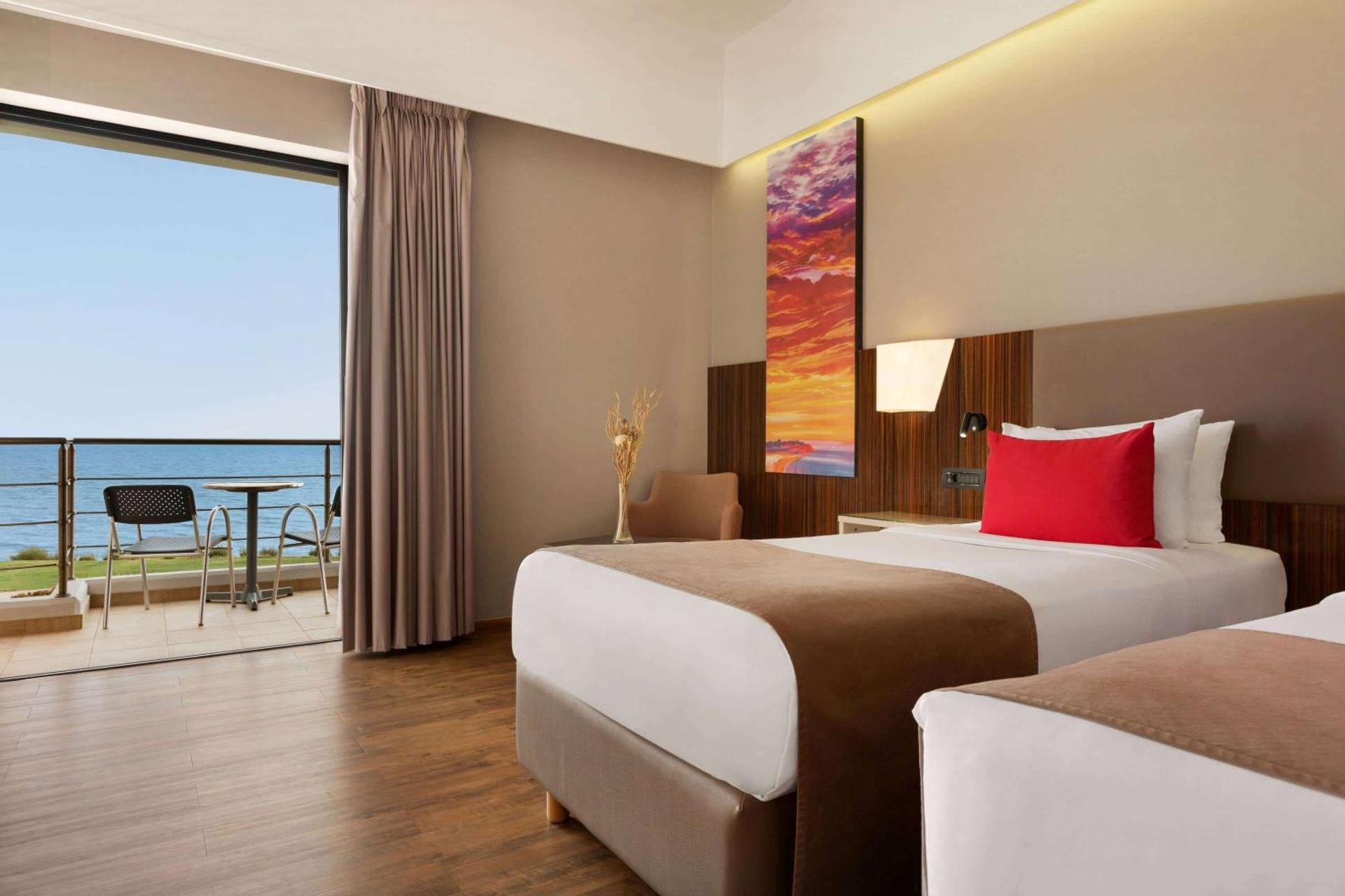 Ramada Plaza by Wyndham Thraki - Photo 109