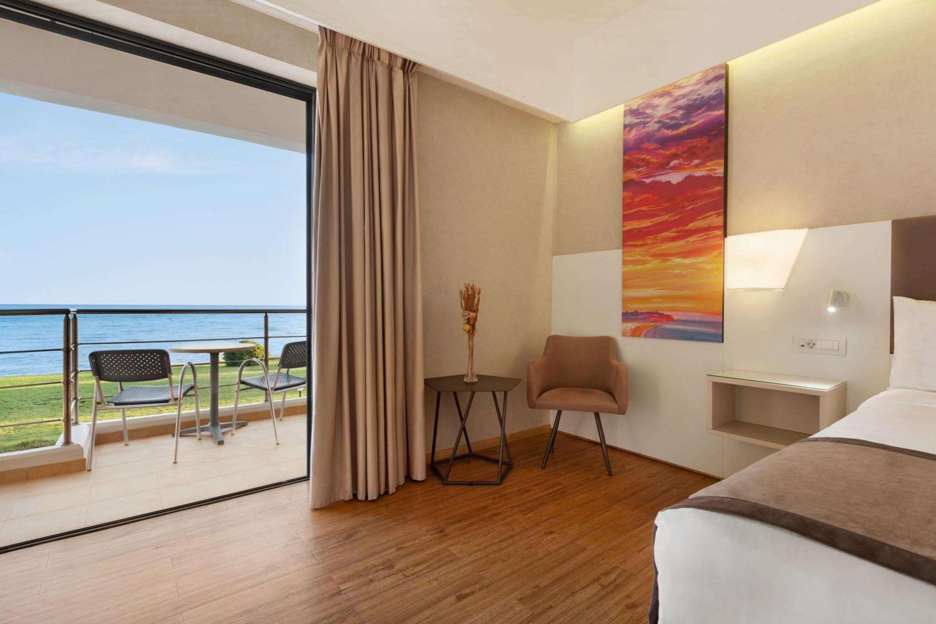 Ramada Plaza by Wyndham Thraki - Photo 117