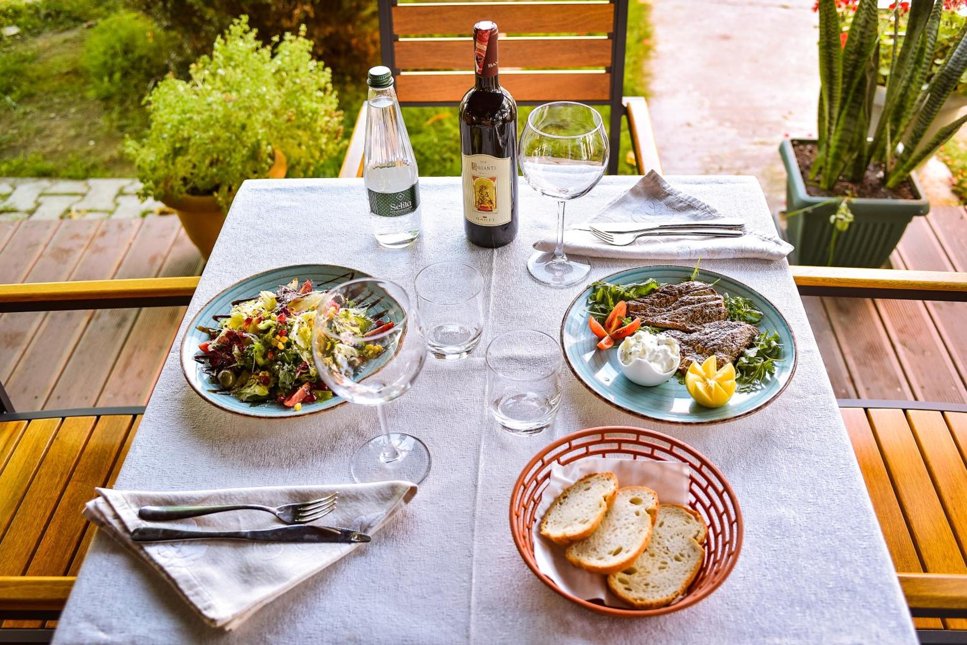 Hotel Jurgen - Photo 107