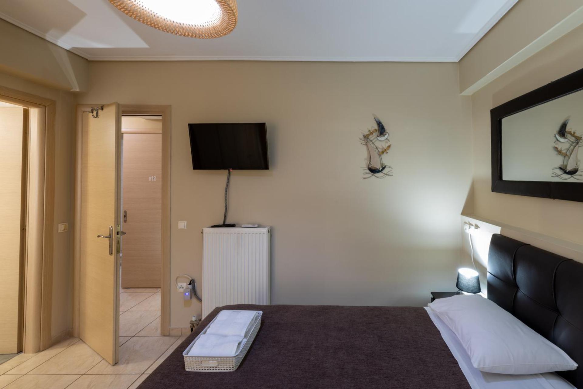 A&J Apartments or Rooms athens airport - Photo 55