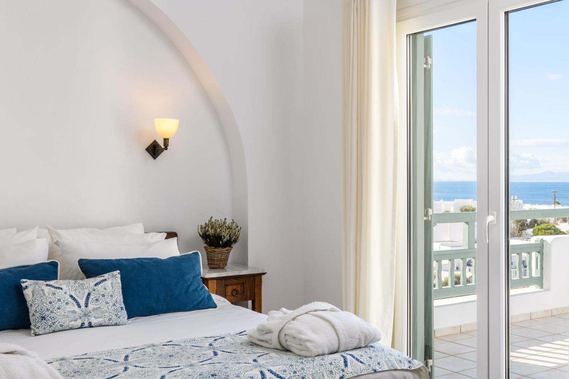 Pelican Bay Hotel - Photo 10