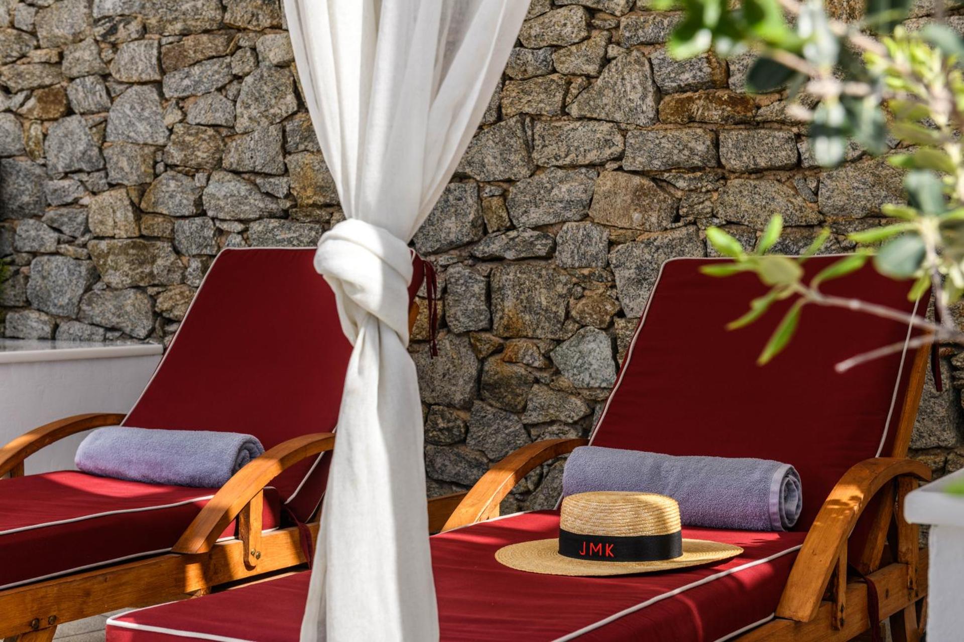 Pelican Bay Hotel - Photo 90