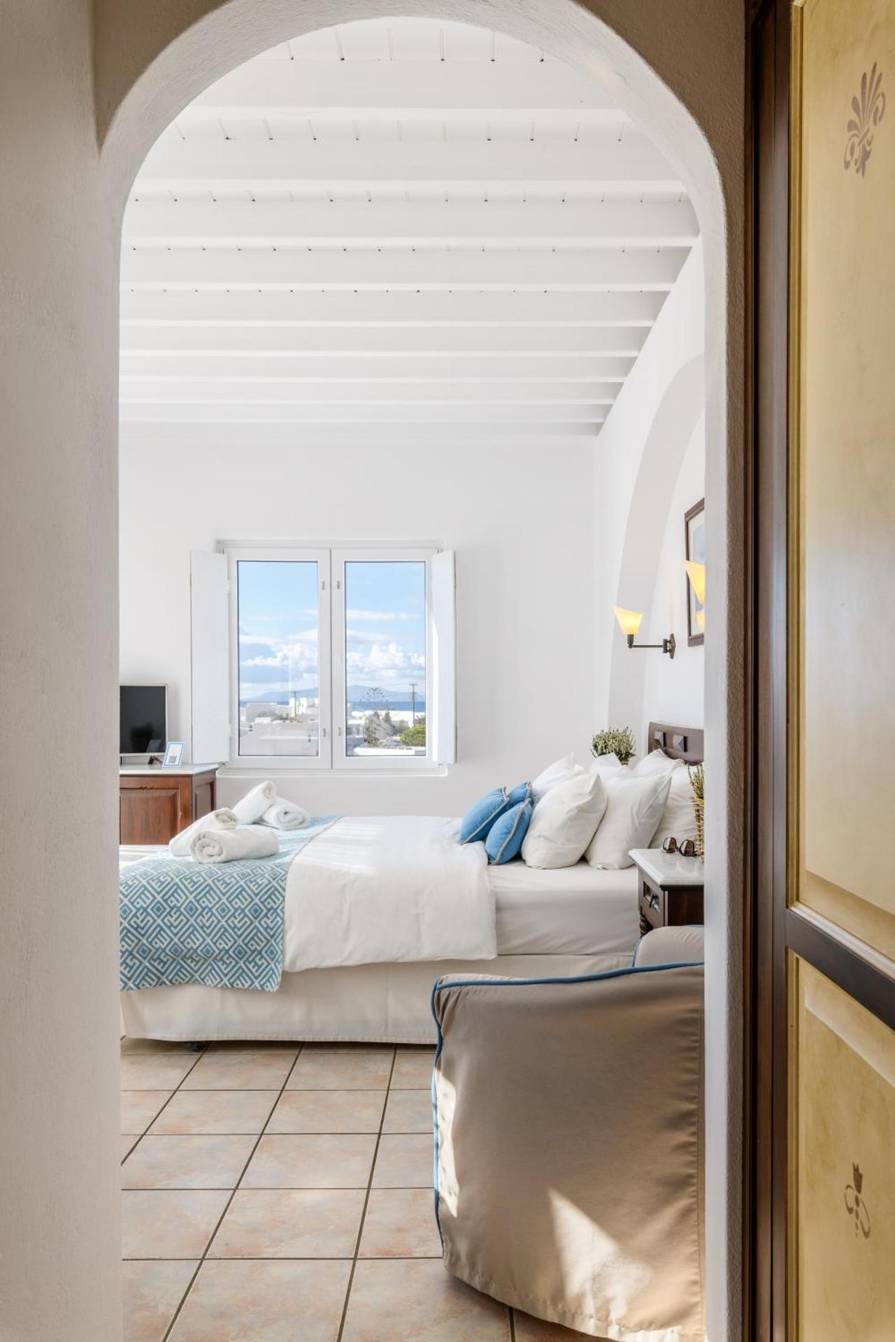 Pelican Bay Hotel - Photo 89