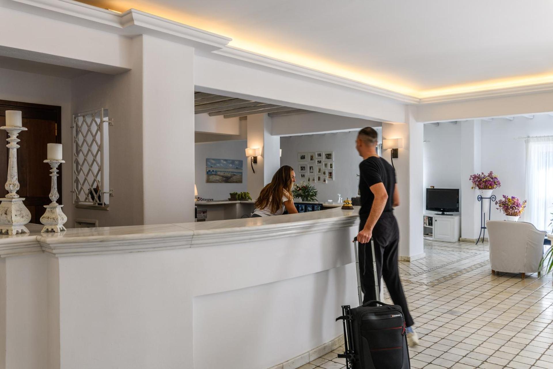 Pelican Bay Hotel - Photo 106