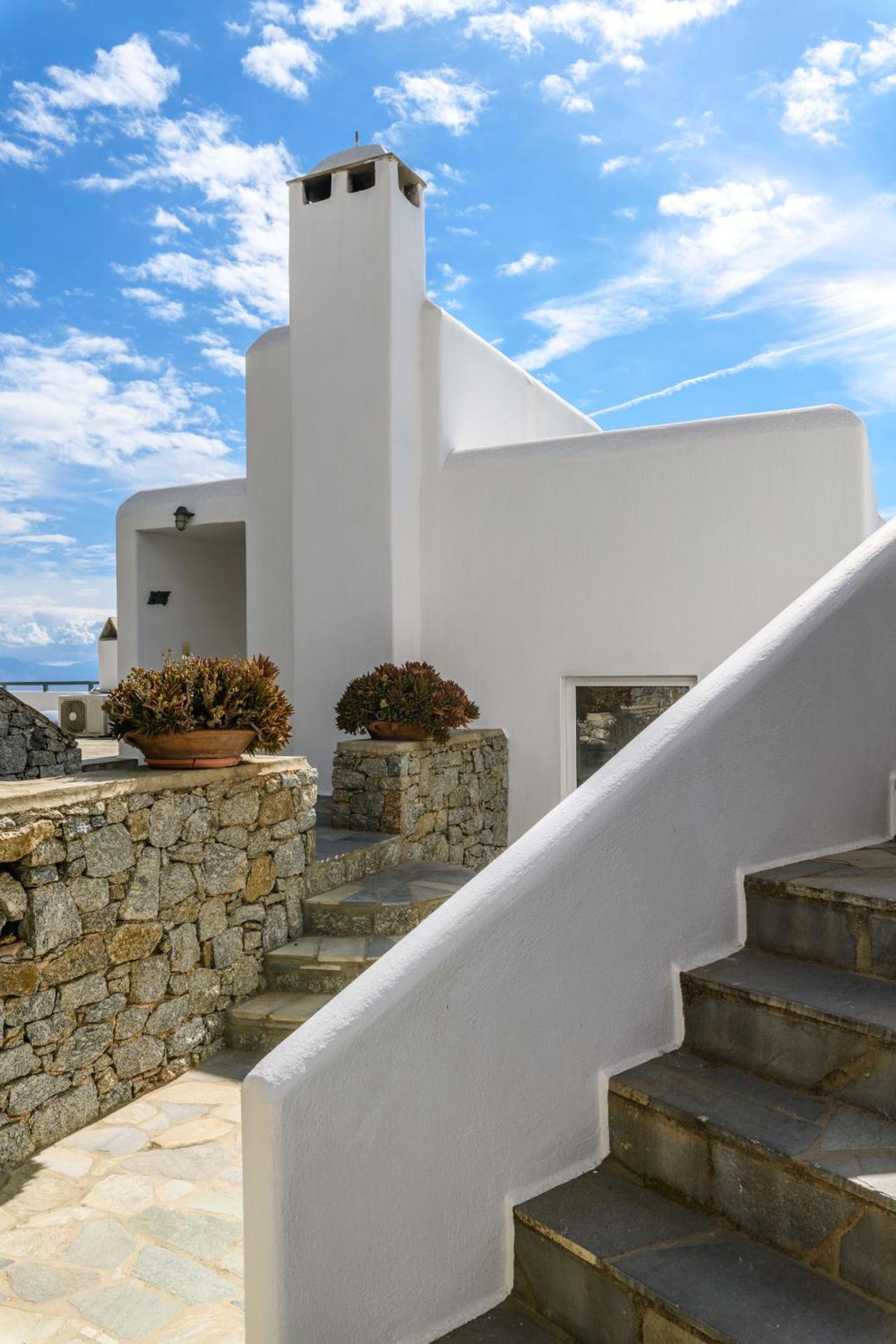 Pelican Bay Hotel - Photo 107