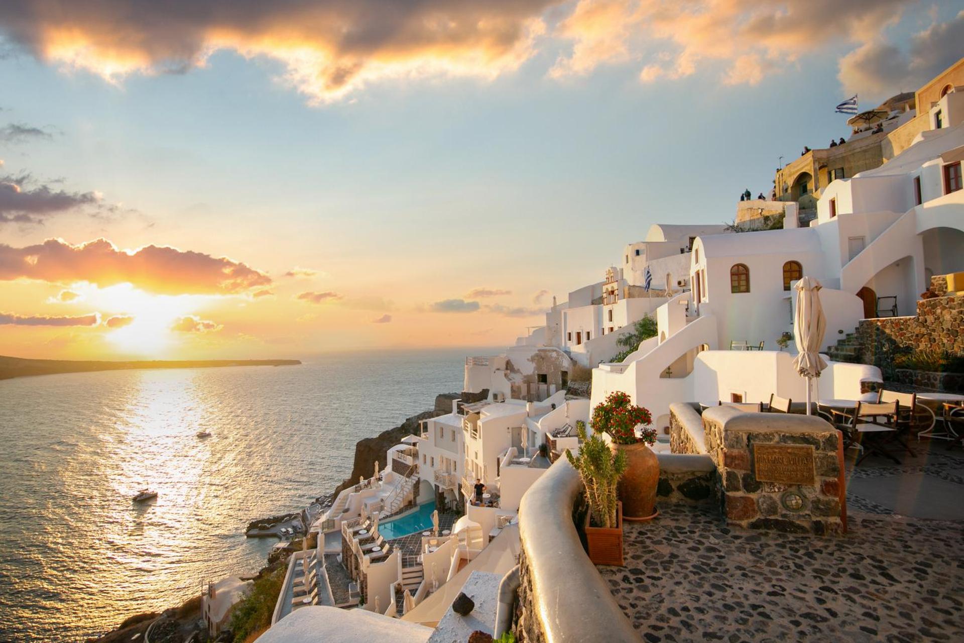 Oia Mare Villas - Photo 37