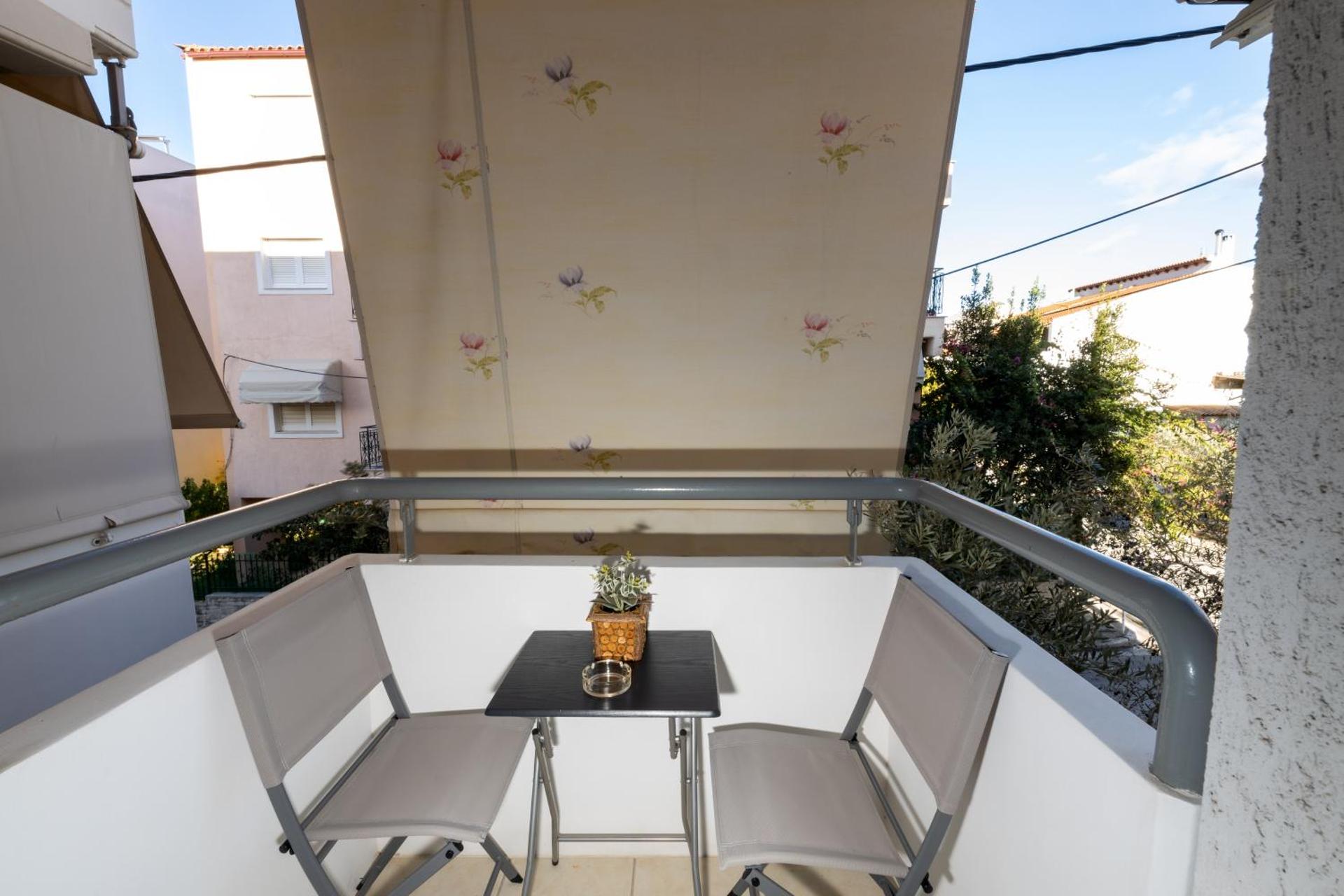 A&J Apartments or Rooms athens airport - Photo 25