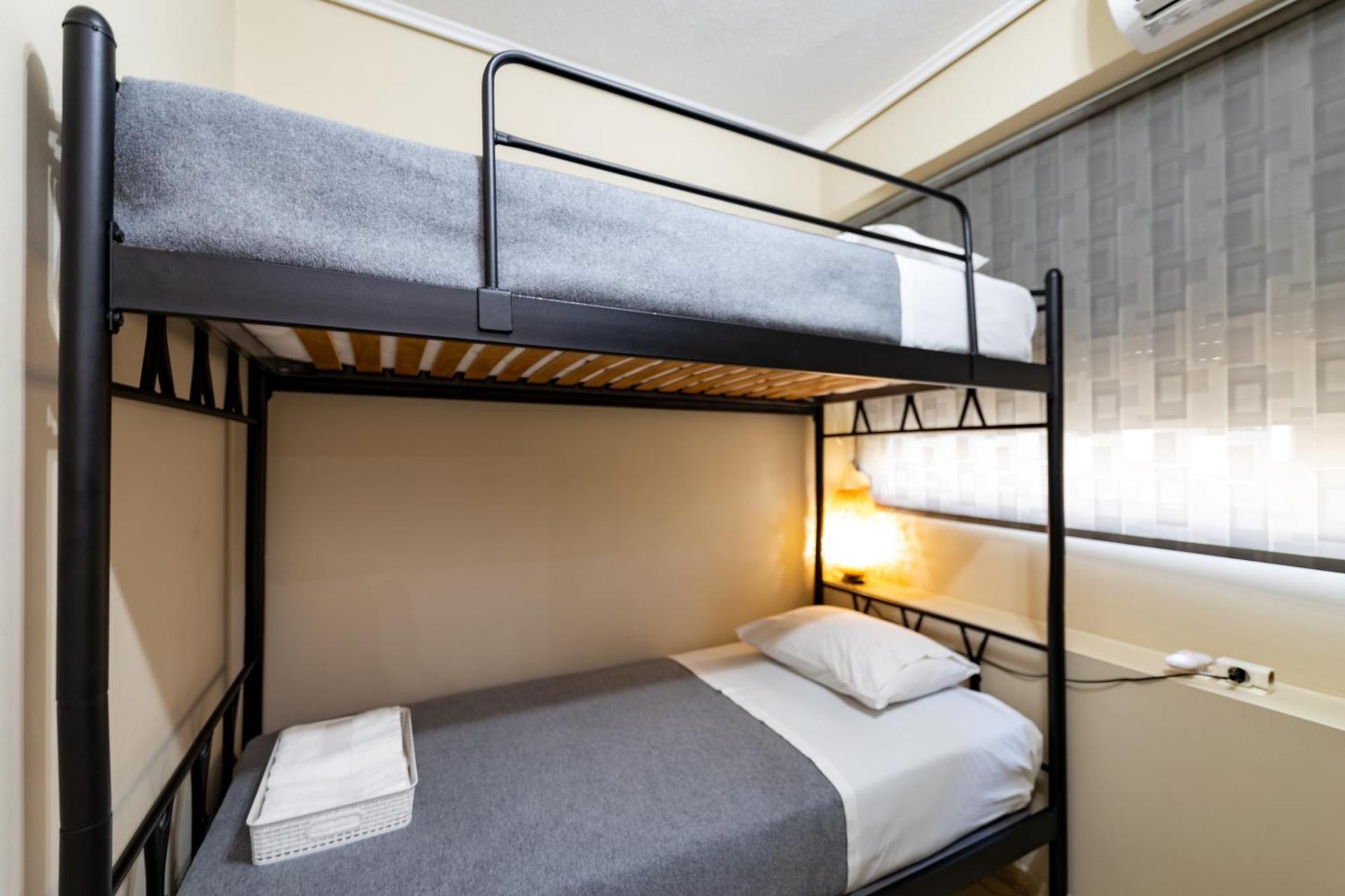 A&J Apartments or Rooms athens airport - Photo 59