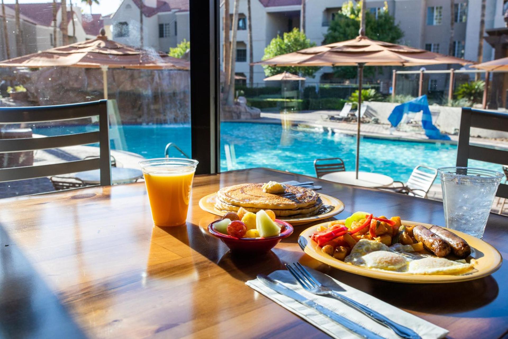 Holiday Inn Club Vacations at Desert Club Resort - Photo 11