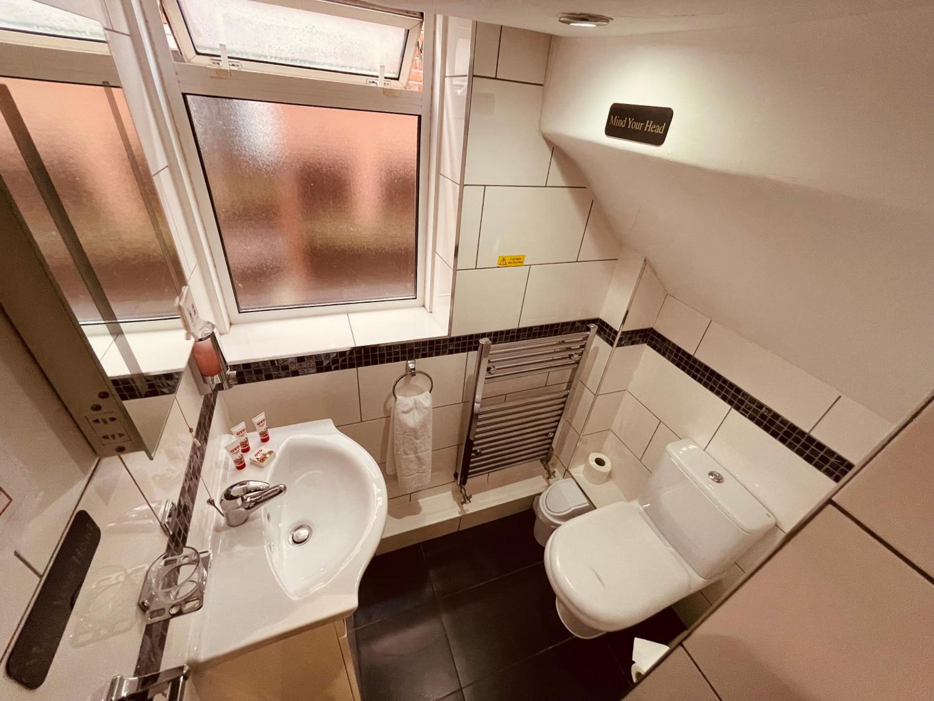 Anchor Guest House - Photo 11