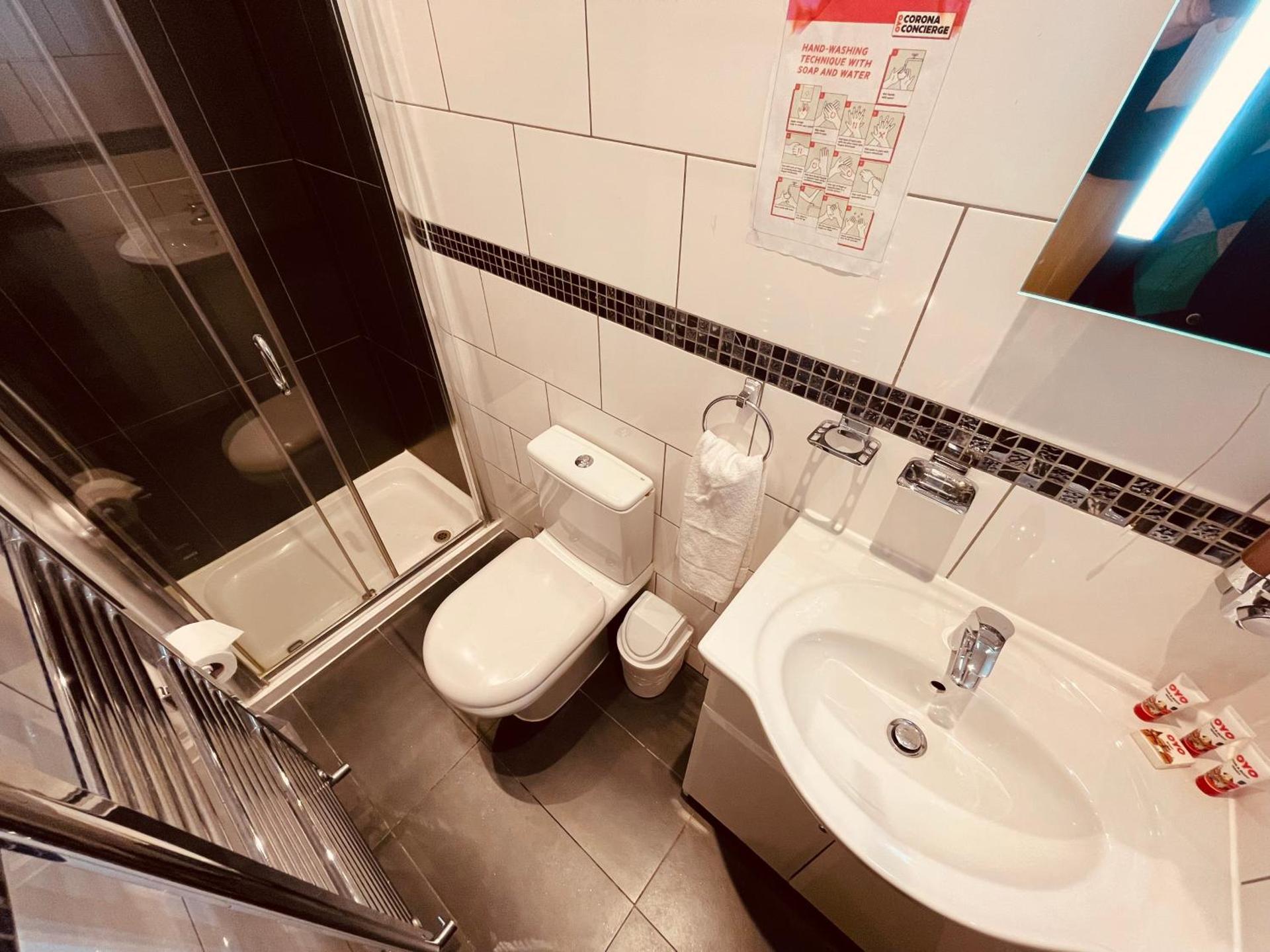 Anchor Guest House - Photo 36