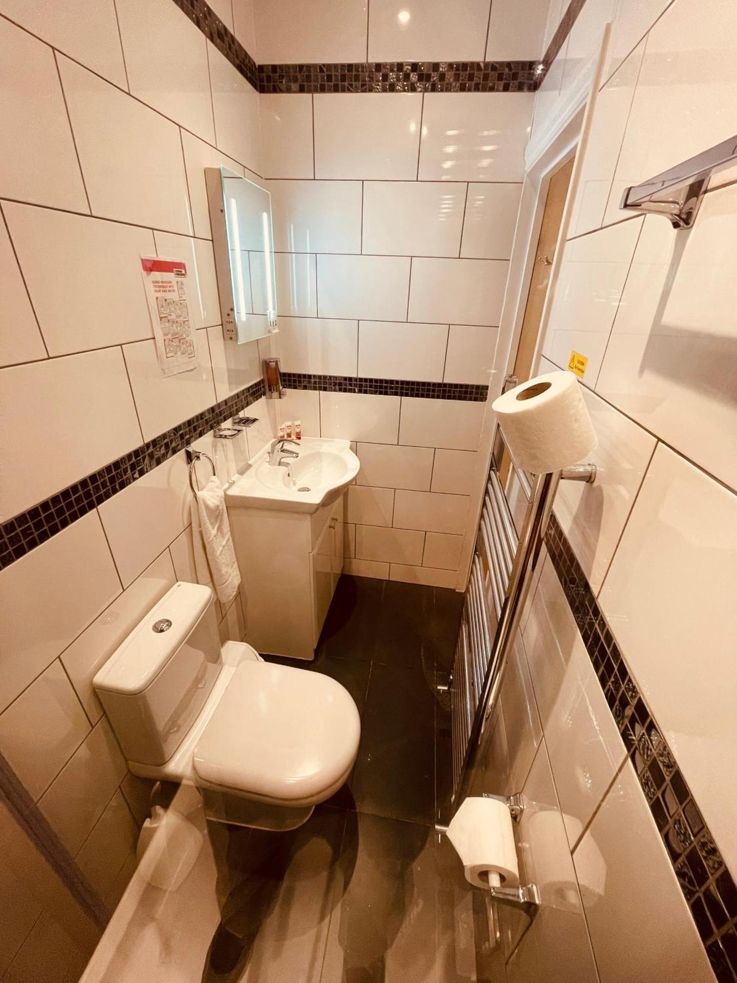 Anchor Guest House - Photo 35