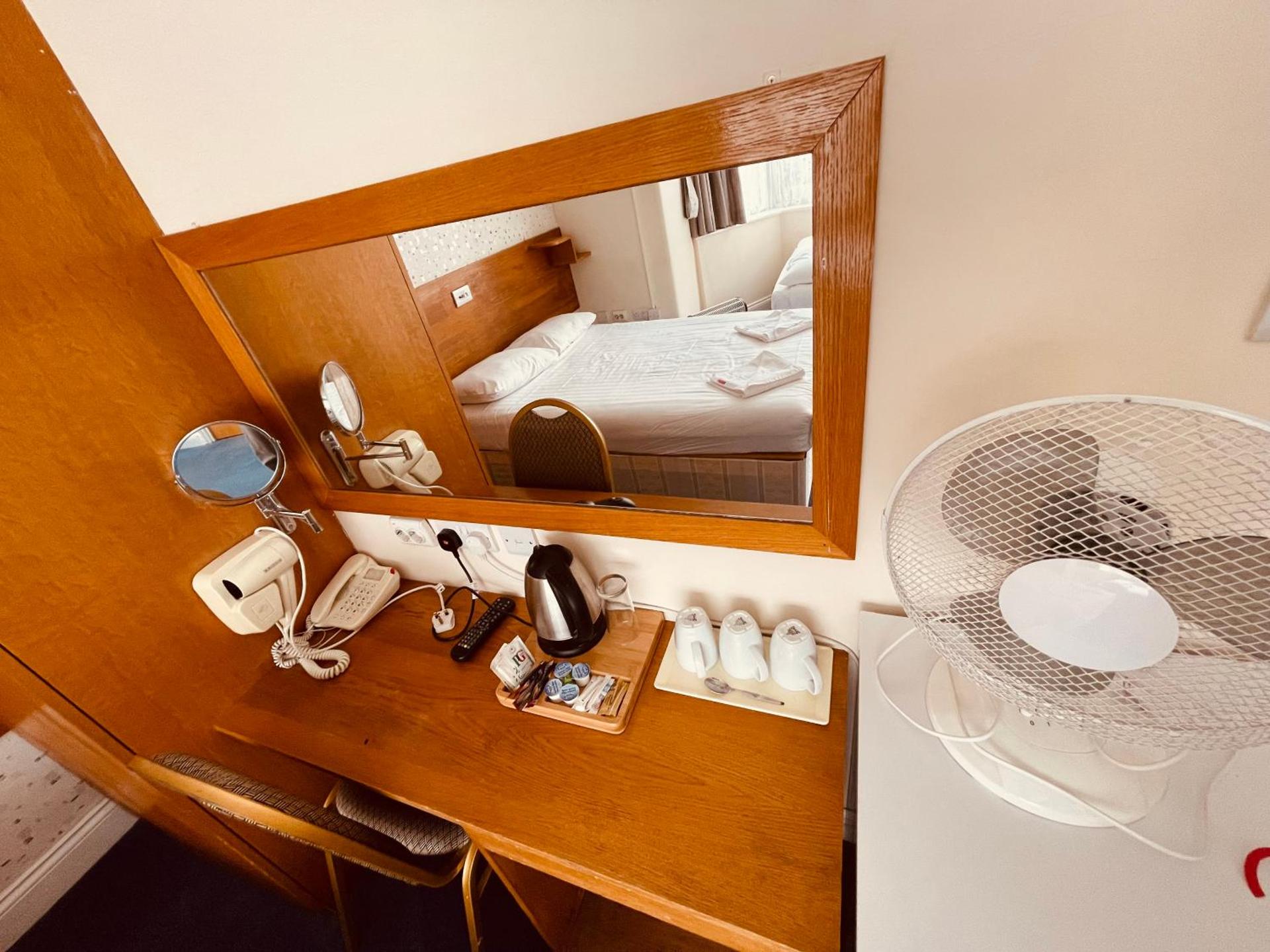 Anchor Guest House - Photo 37