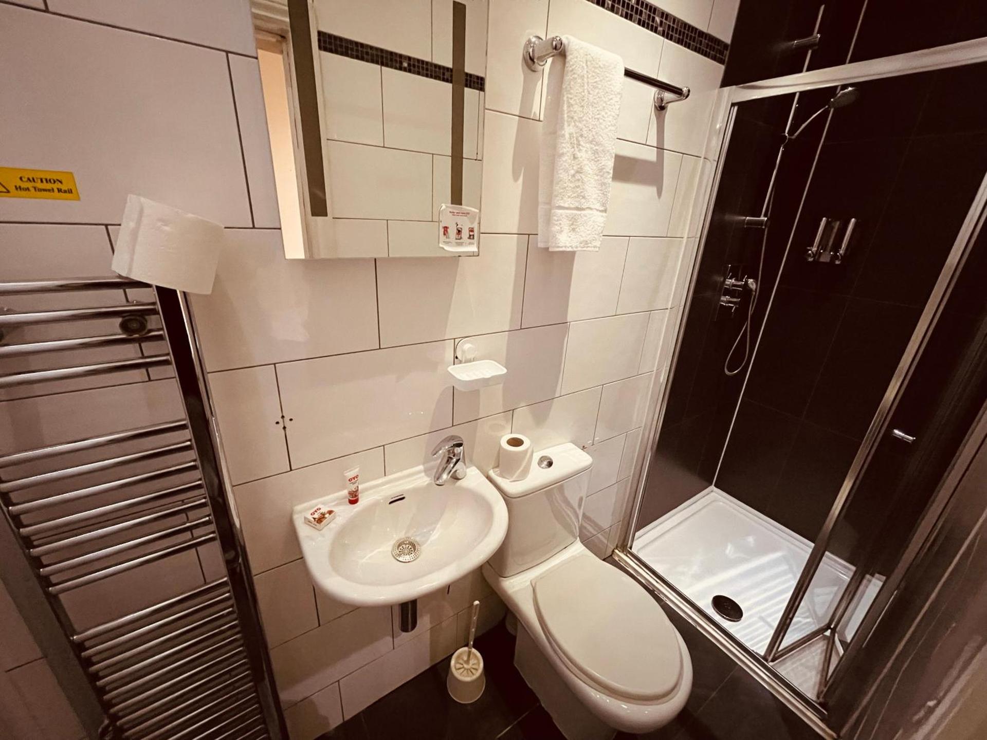 Anchor Guest House - Photo 47