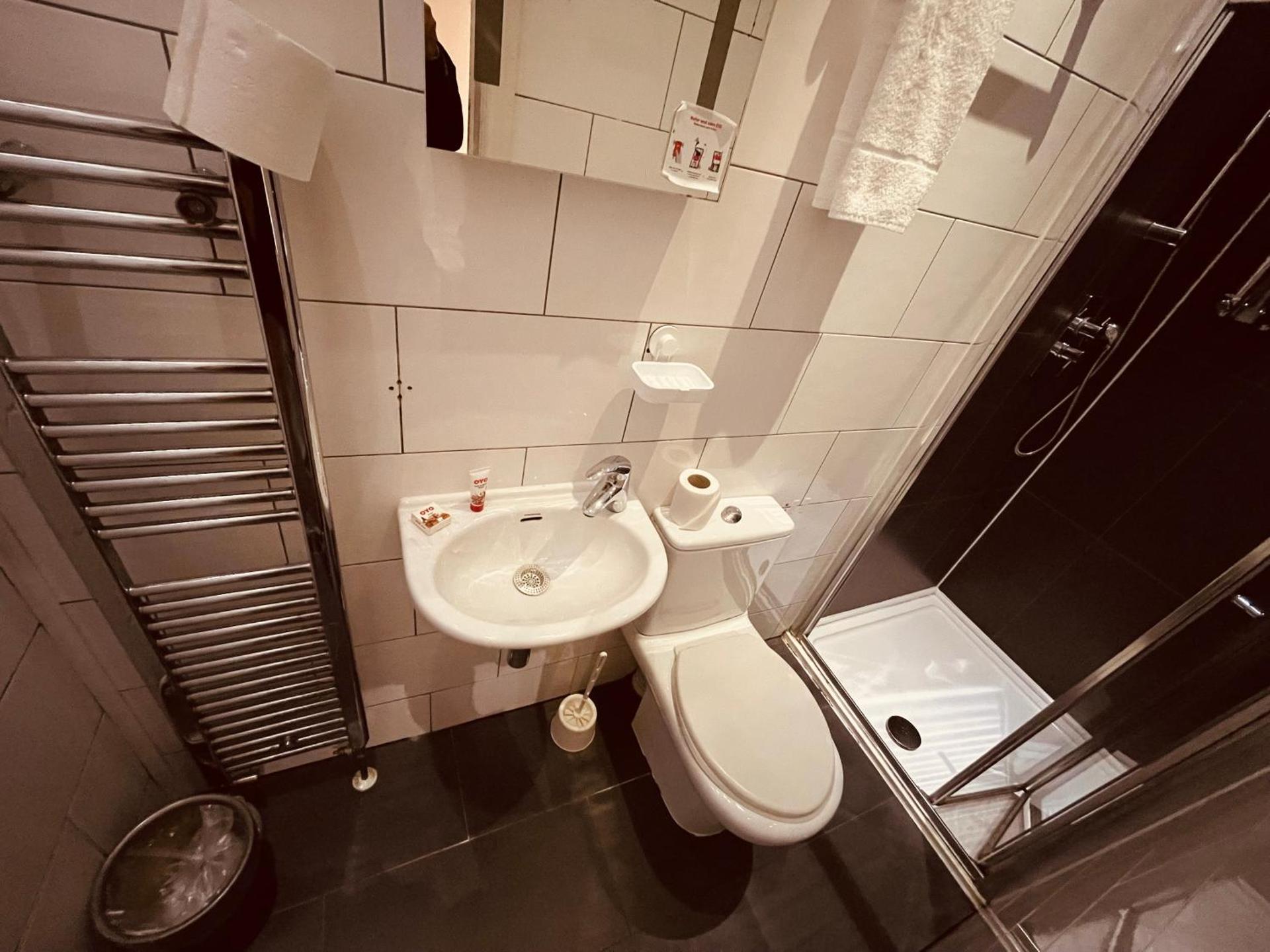 Anchor Guest House - Photo 46