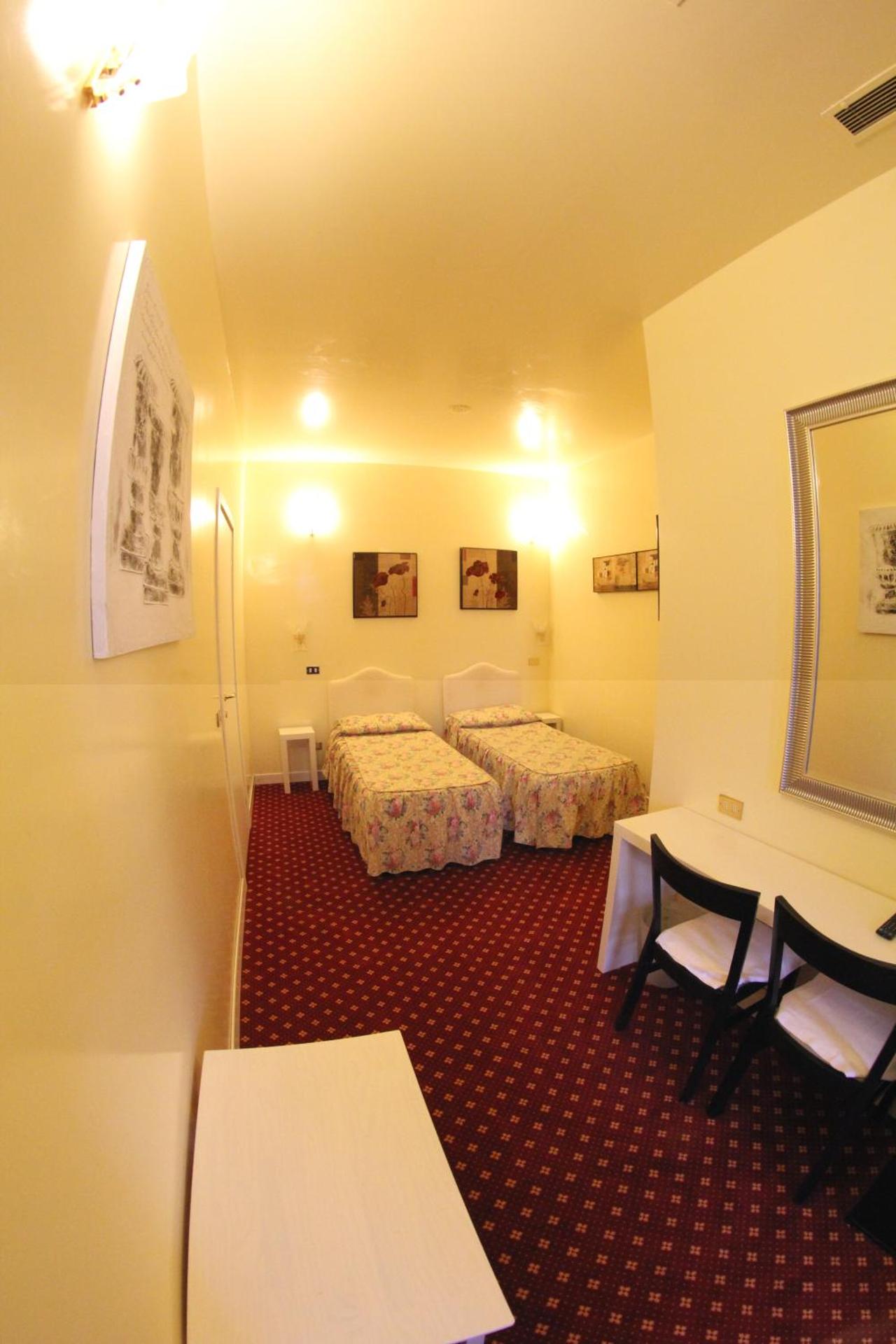 Hotel Europa Fiera - Photo 22