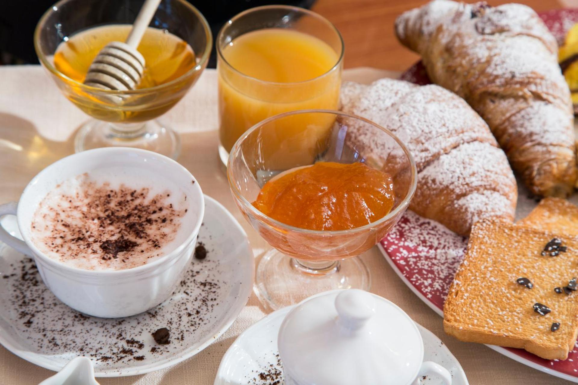 Garden Hotel Ripa - Photo 74