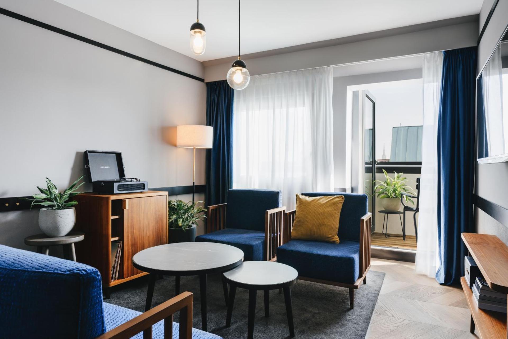 Hotel Gilbert - Photo 9