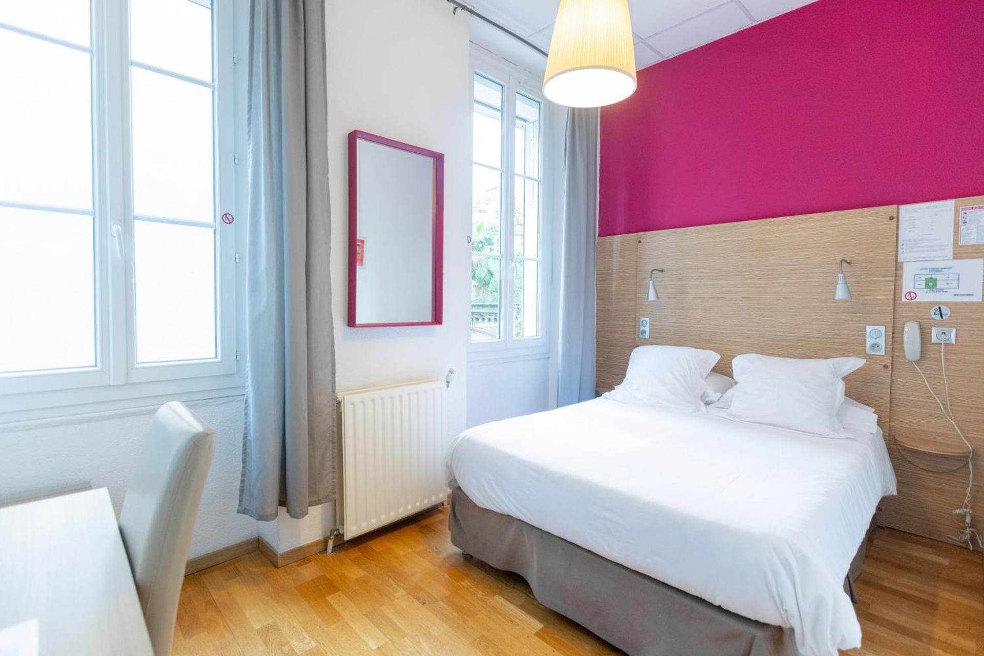Hôtel Edmond Rostand - Photo 43