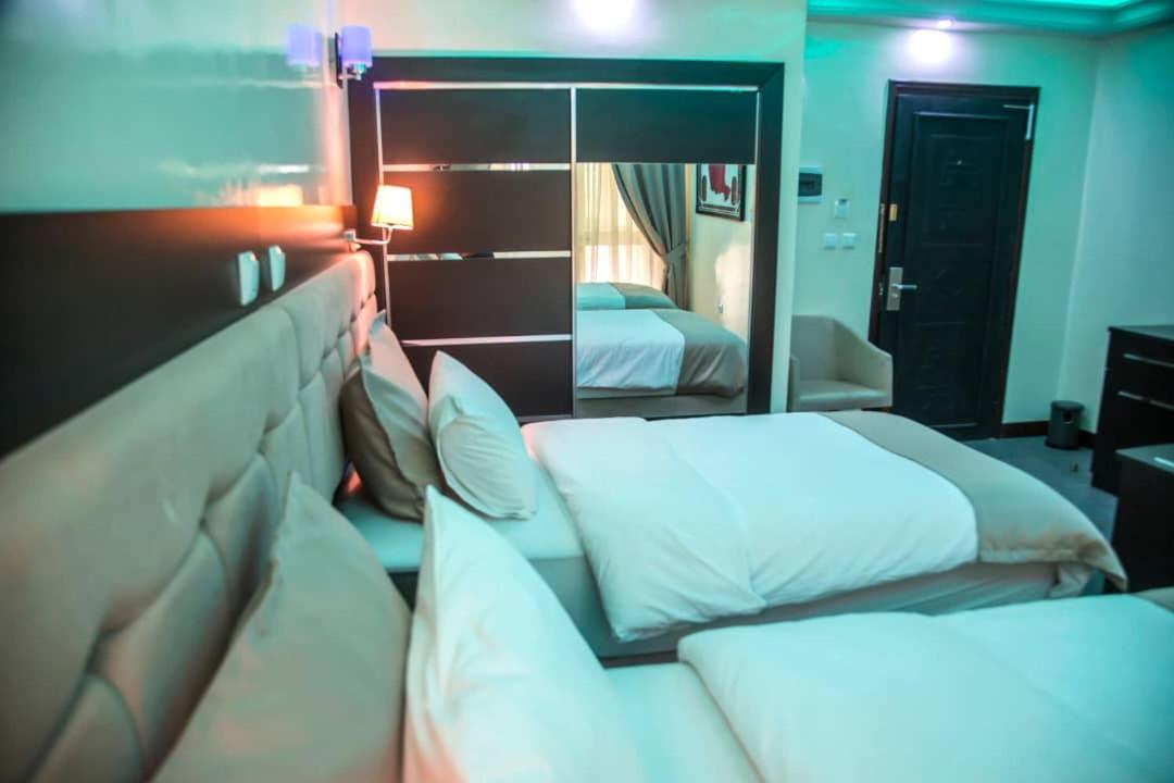 Hotel Univers 3 Aeroport Luxe - Photo 5