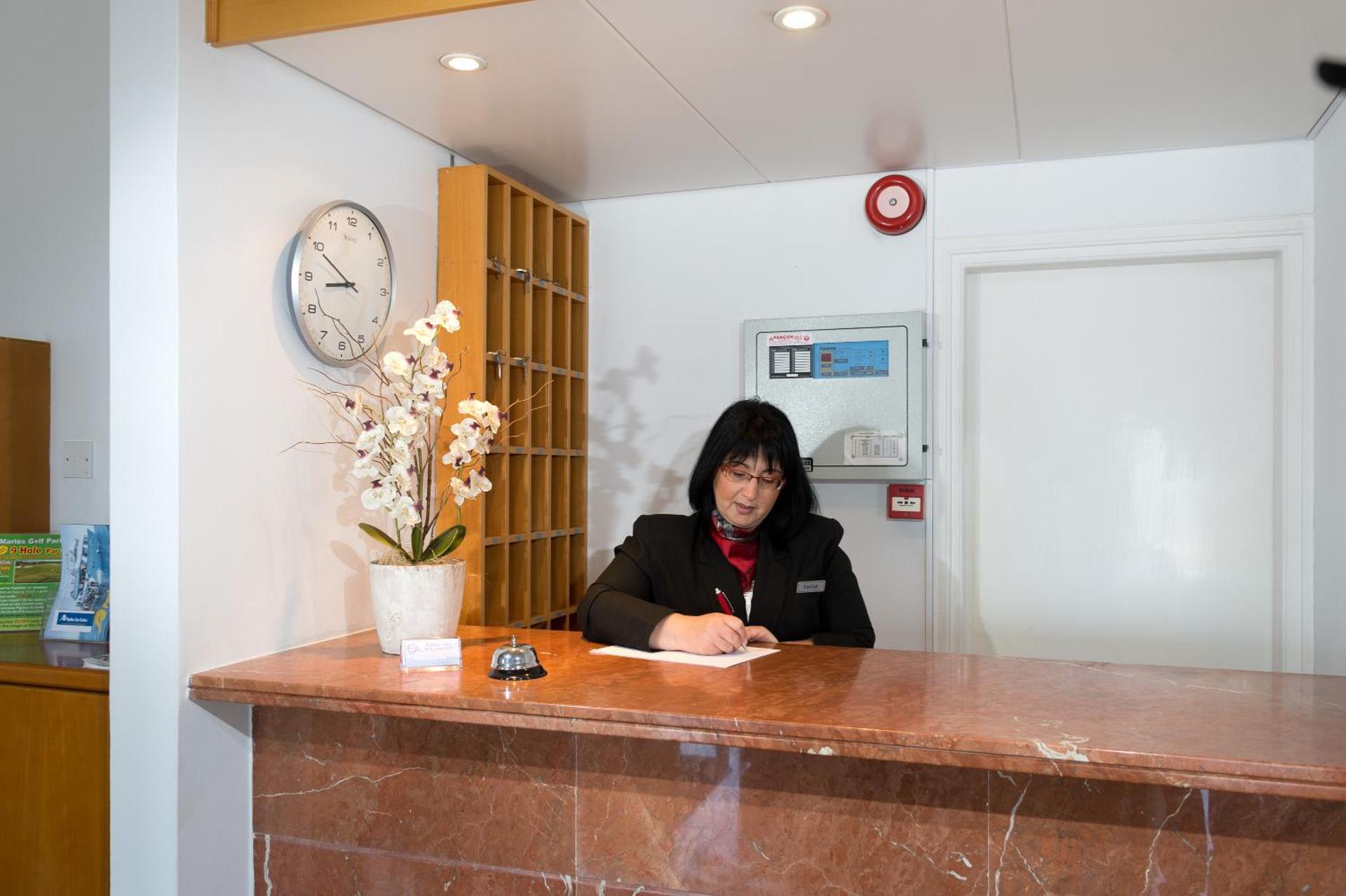 Sunny Hill Hotel Apartments - Photo 37